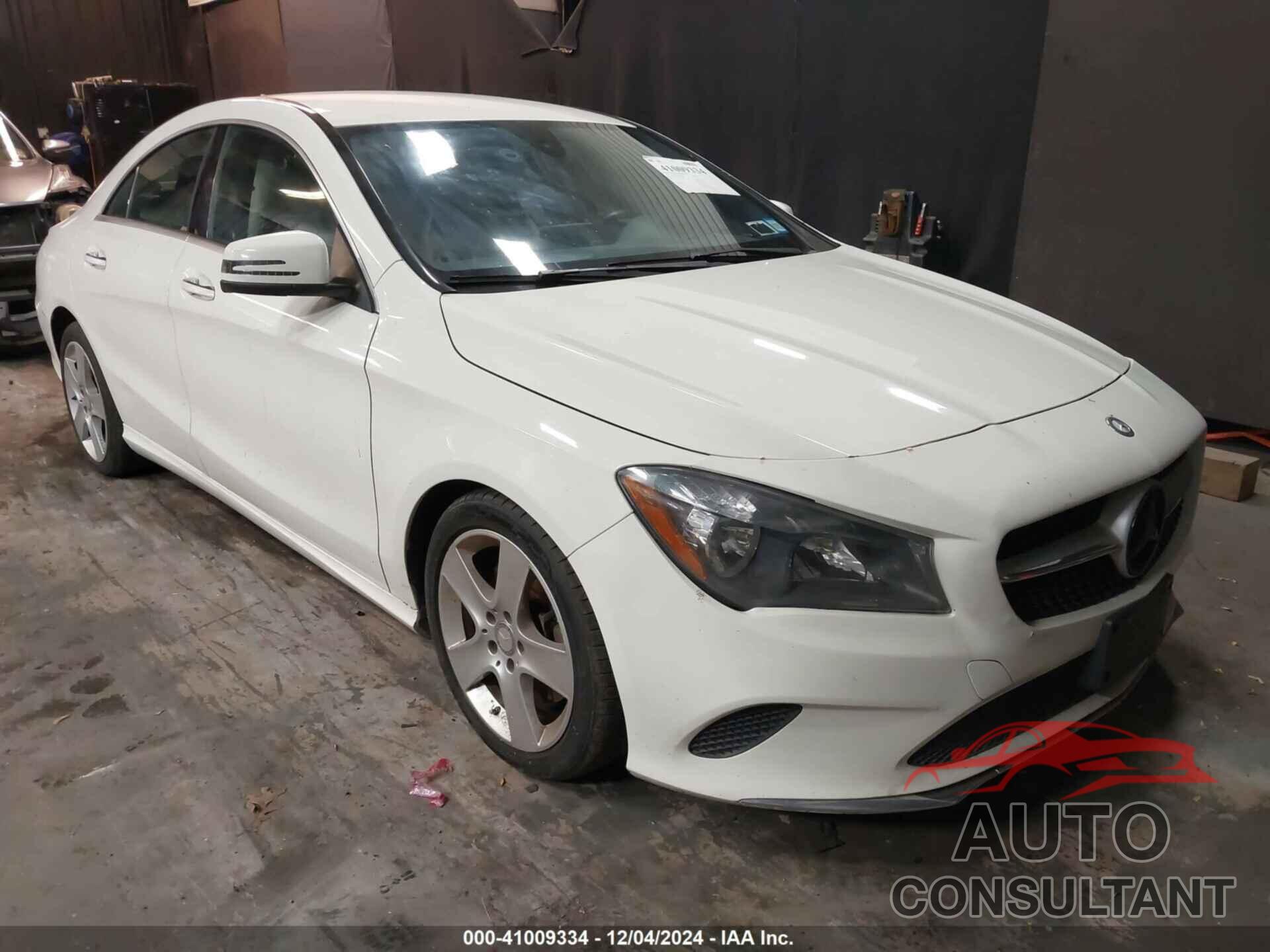 MERCEDES-BENZ CLA 250 2017 - WDDSJ4GB1HN409567