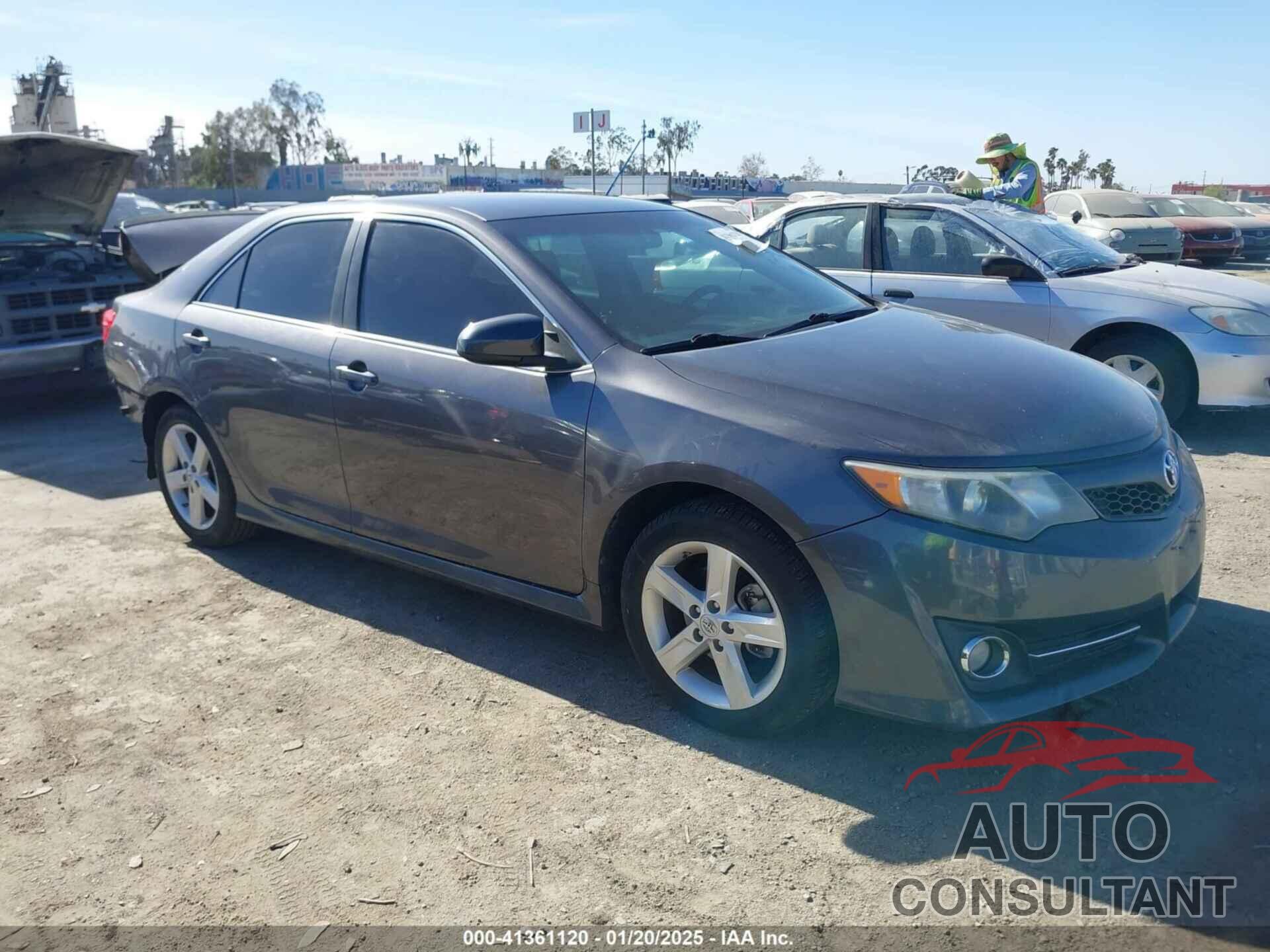 TOYOTA CAMRY 2014 - 4T1BF1FK4EU798021