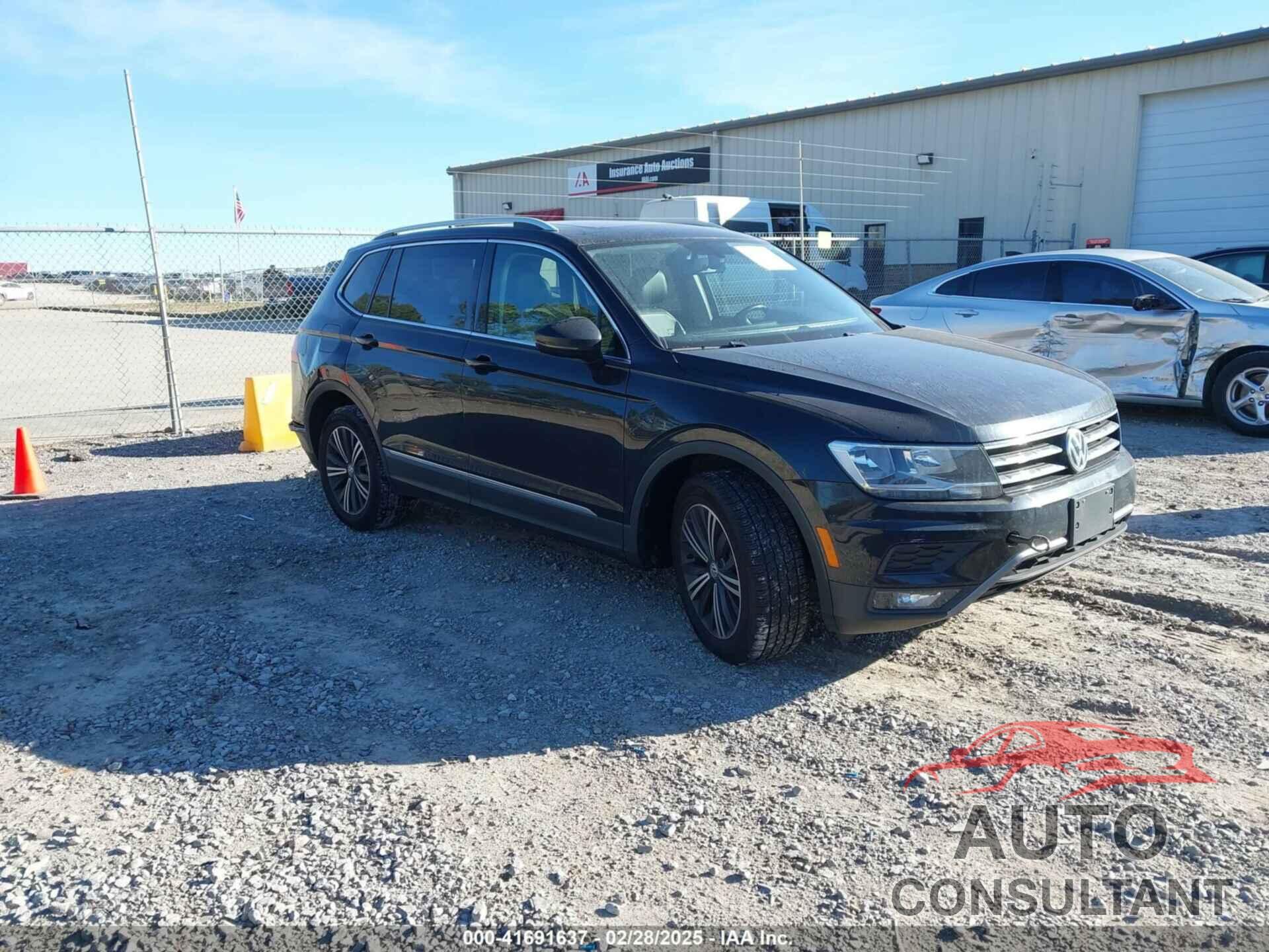 VOLKSWAGEN TIGUAN 2018 - 3VV2B7AXXJM076428