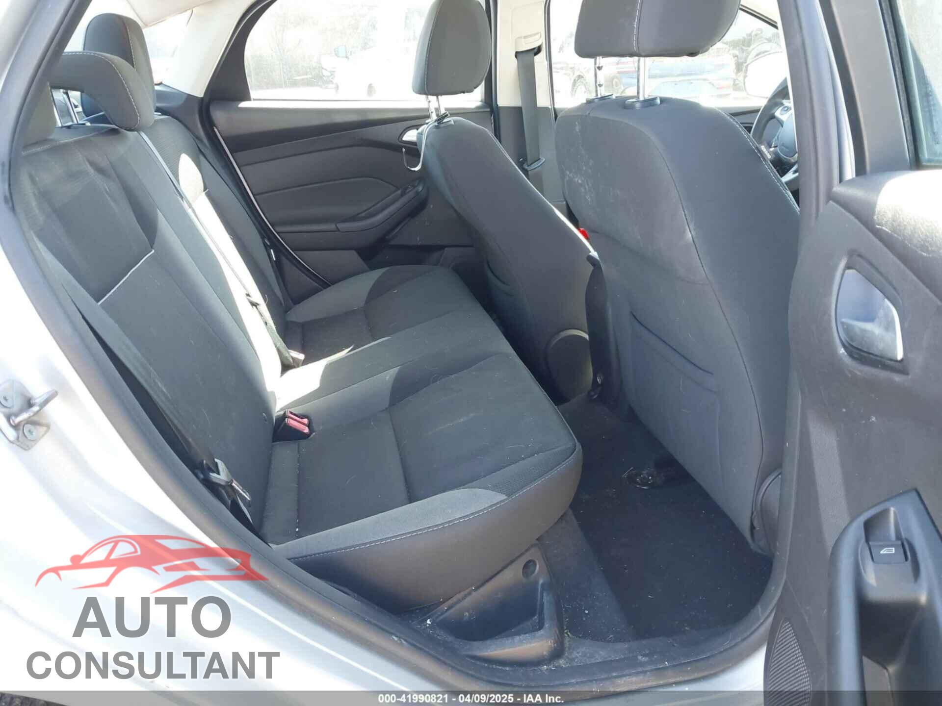 FORD FOCUS 2013 - 1FADP3F2XDL282164