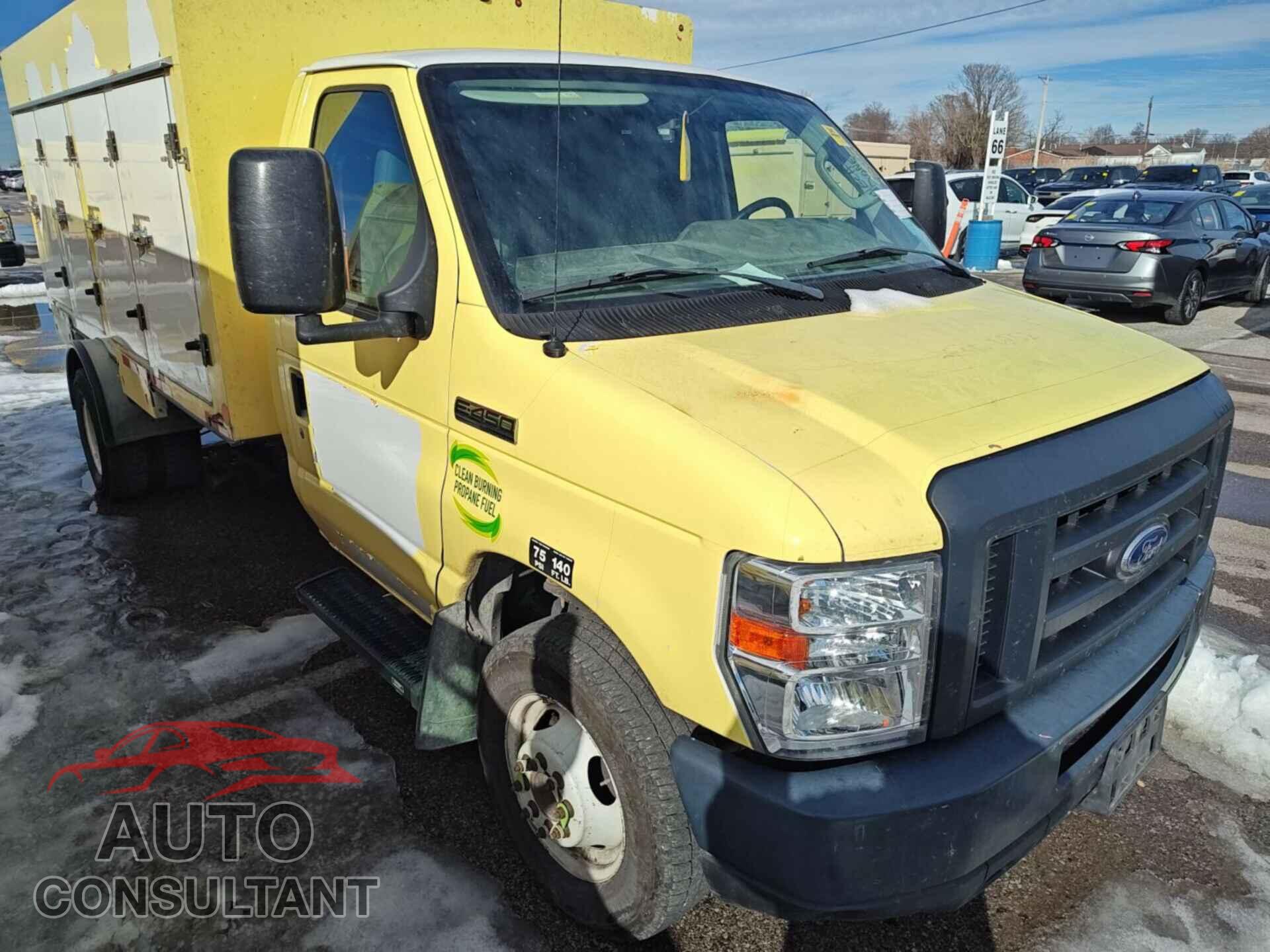 FORD ECONOLINE 2018 - 1FDXE4FS9JDC24924