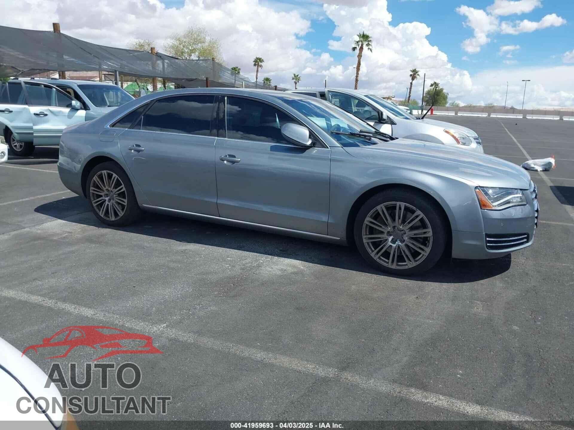 AUDI A8 L 2012 - WAURVAFD3CN013208