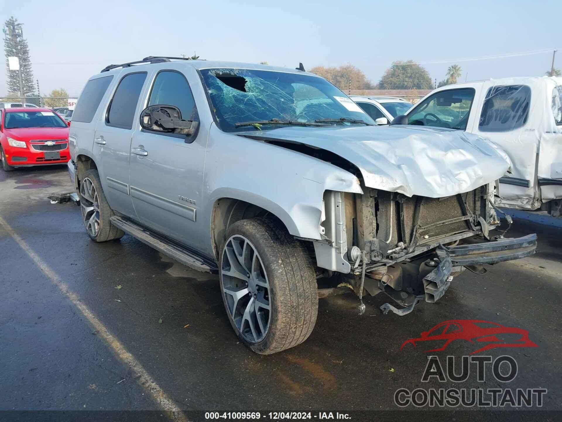 CHEVROLET TAHOE 2011 - 1GNSCAE05BR370462