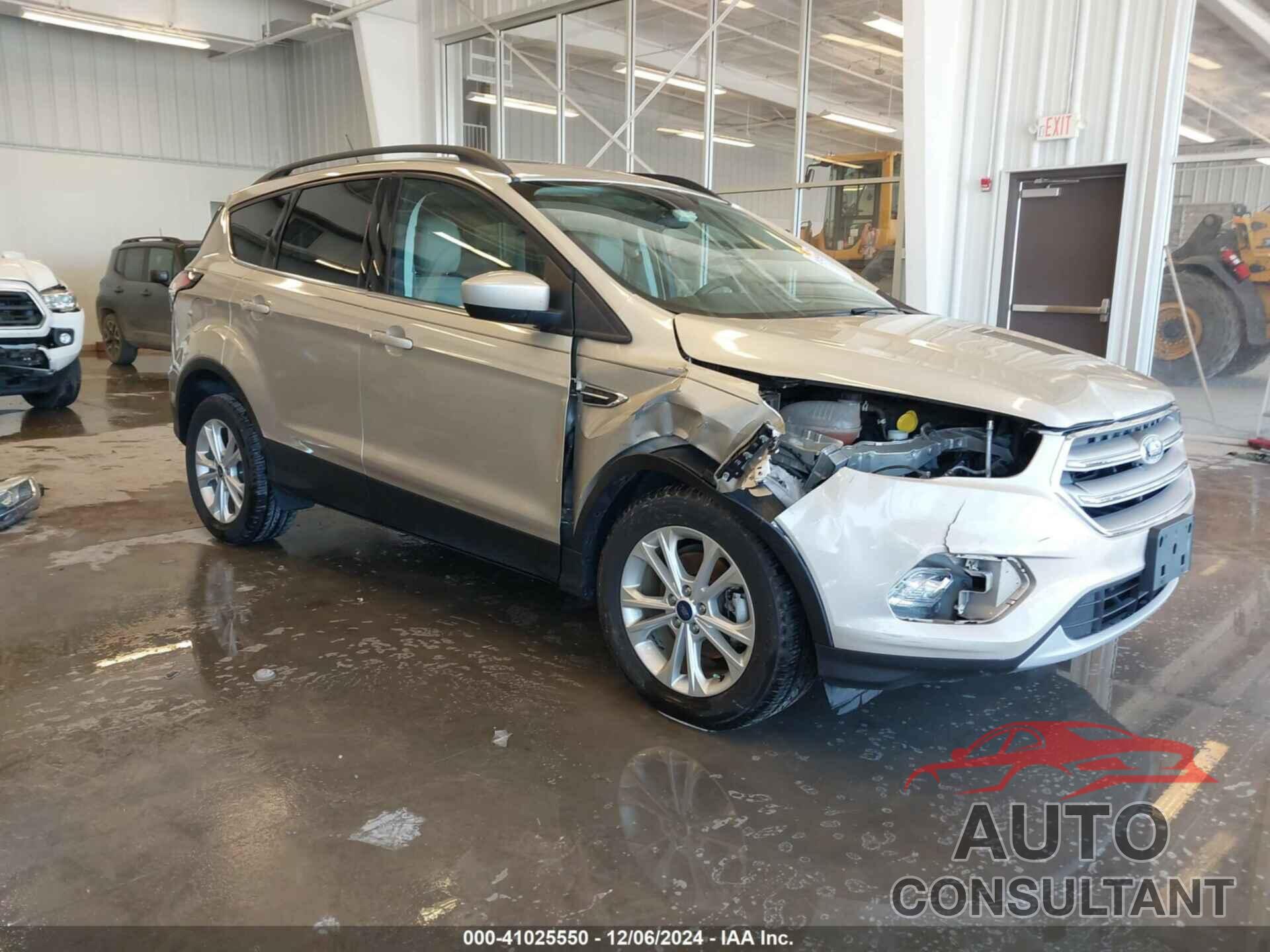 FORD ESCAPE 2018 - 1FMCU0HD1JUB83469