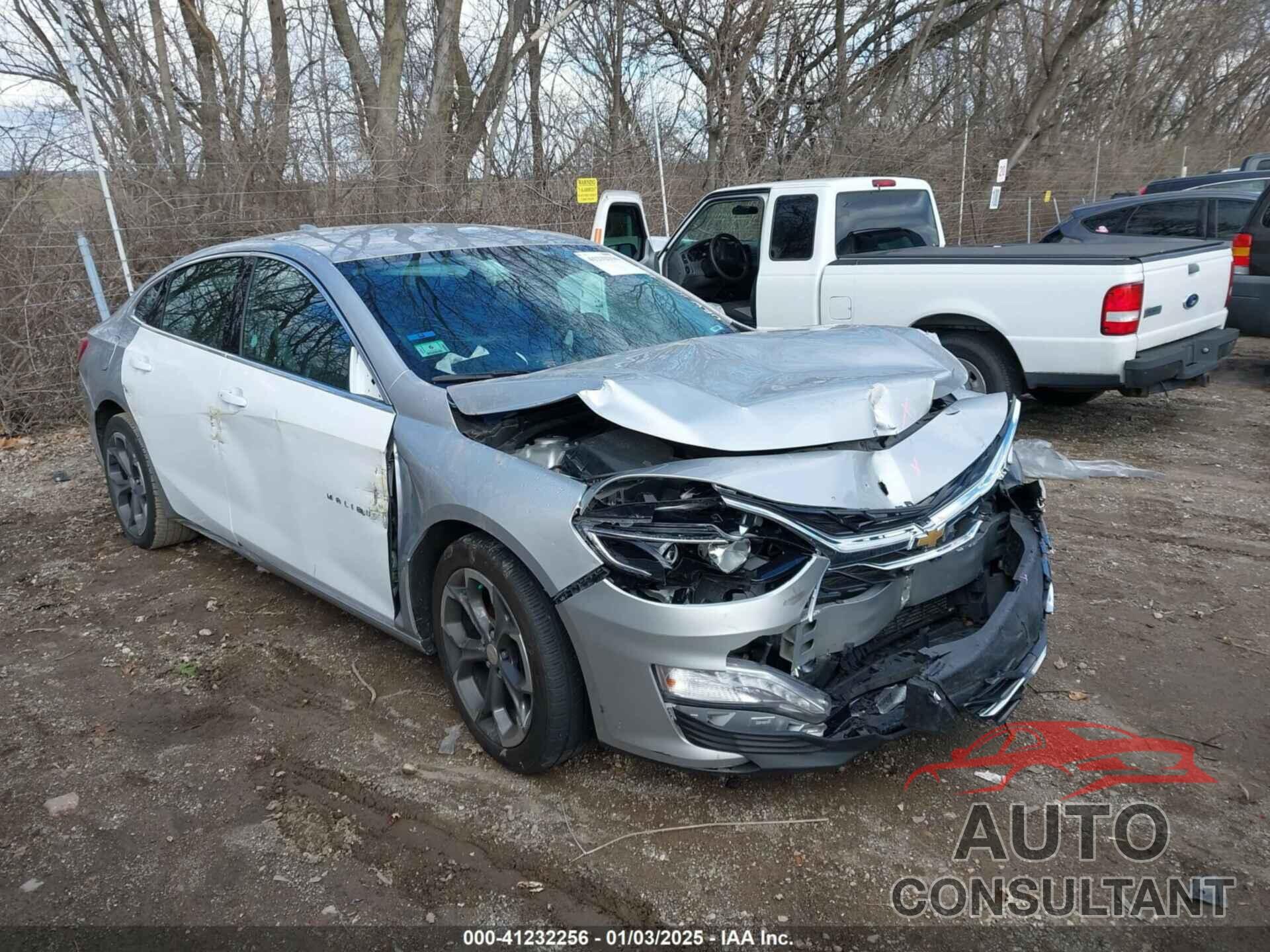 CHEVROLET MALIBU 2022 - 1G1ZD5ST1NF163396