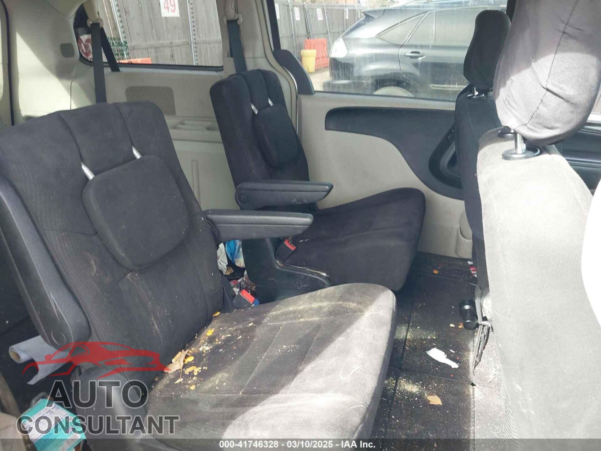 DODGE GRAND CARAVAN 2011 - 2D4RN5DG8BR661963