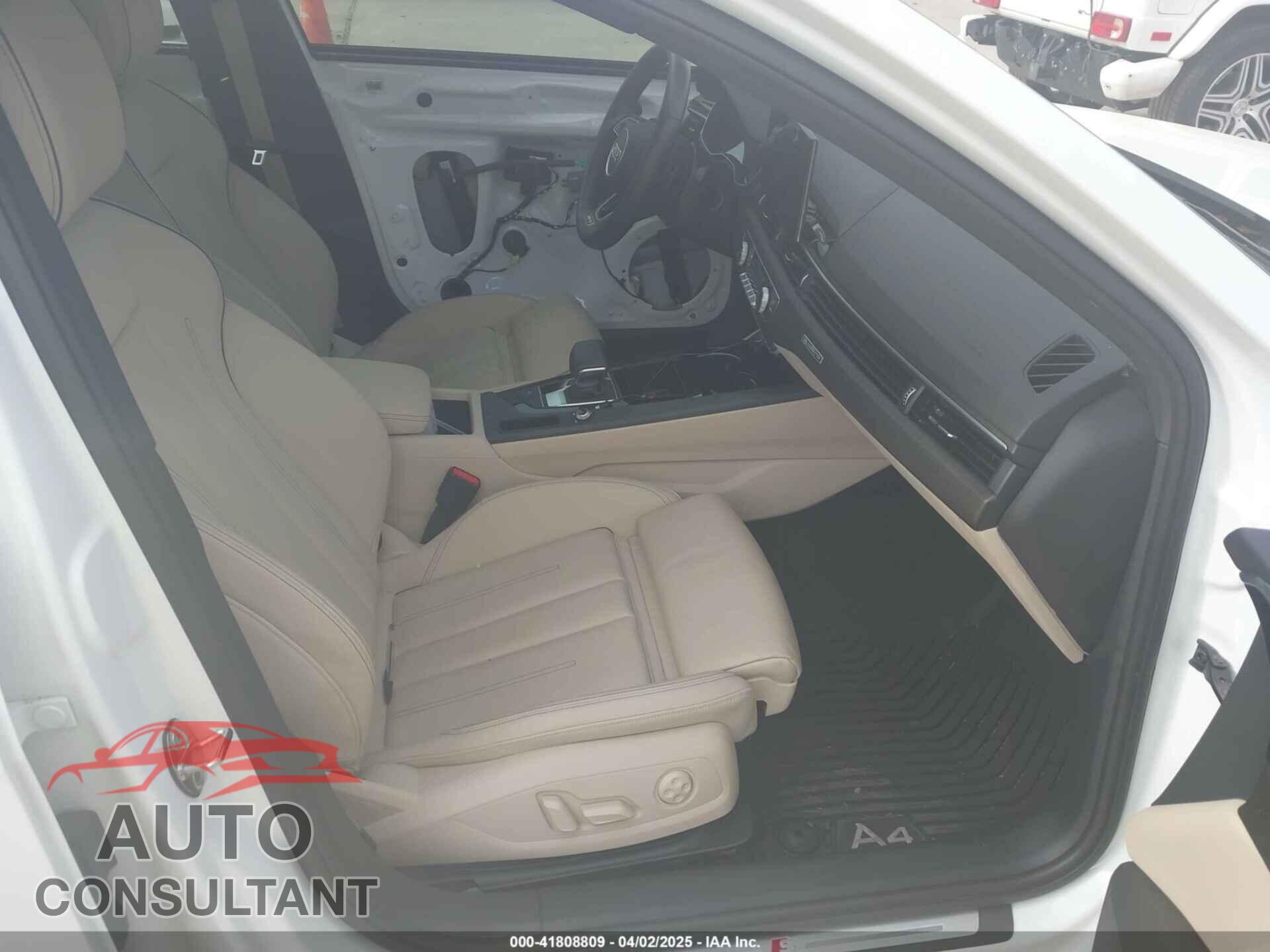 AUDI A4 2021 - WAUDAAF46MN009872