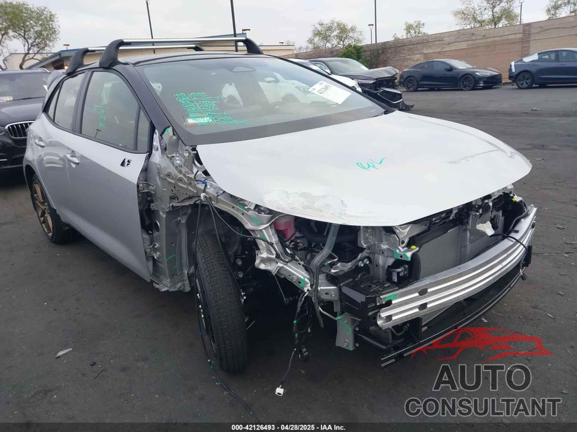 TOYOTA COROLLA 2025 - JTND4MBE4S3246133