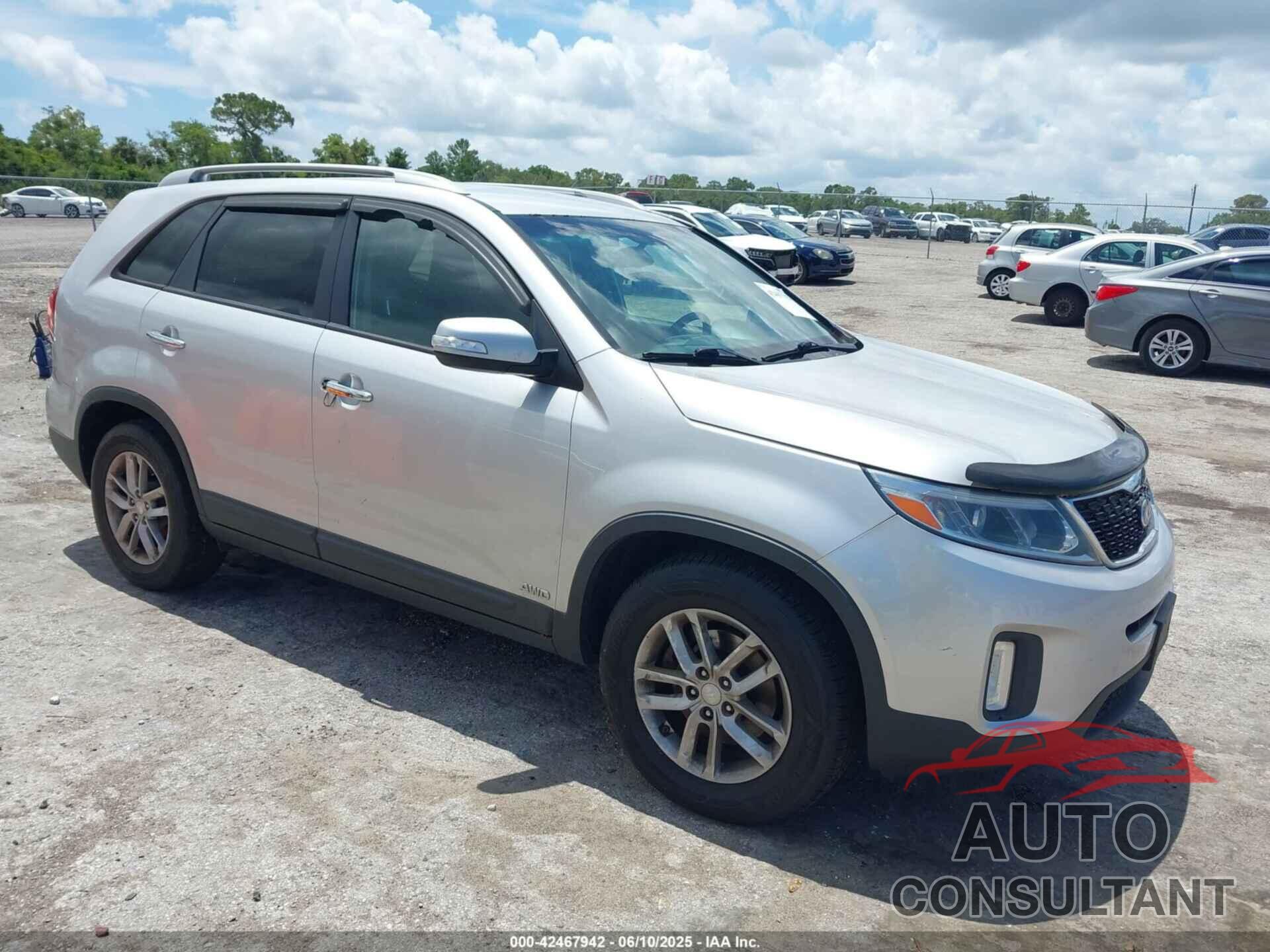 KIA SORENTO 2014 - 5XYKTCA63EG515533