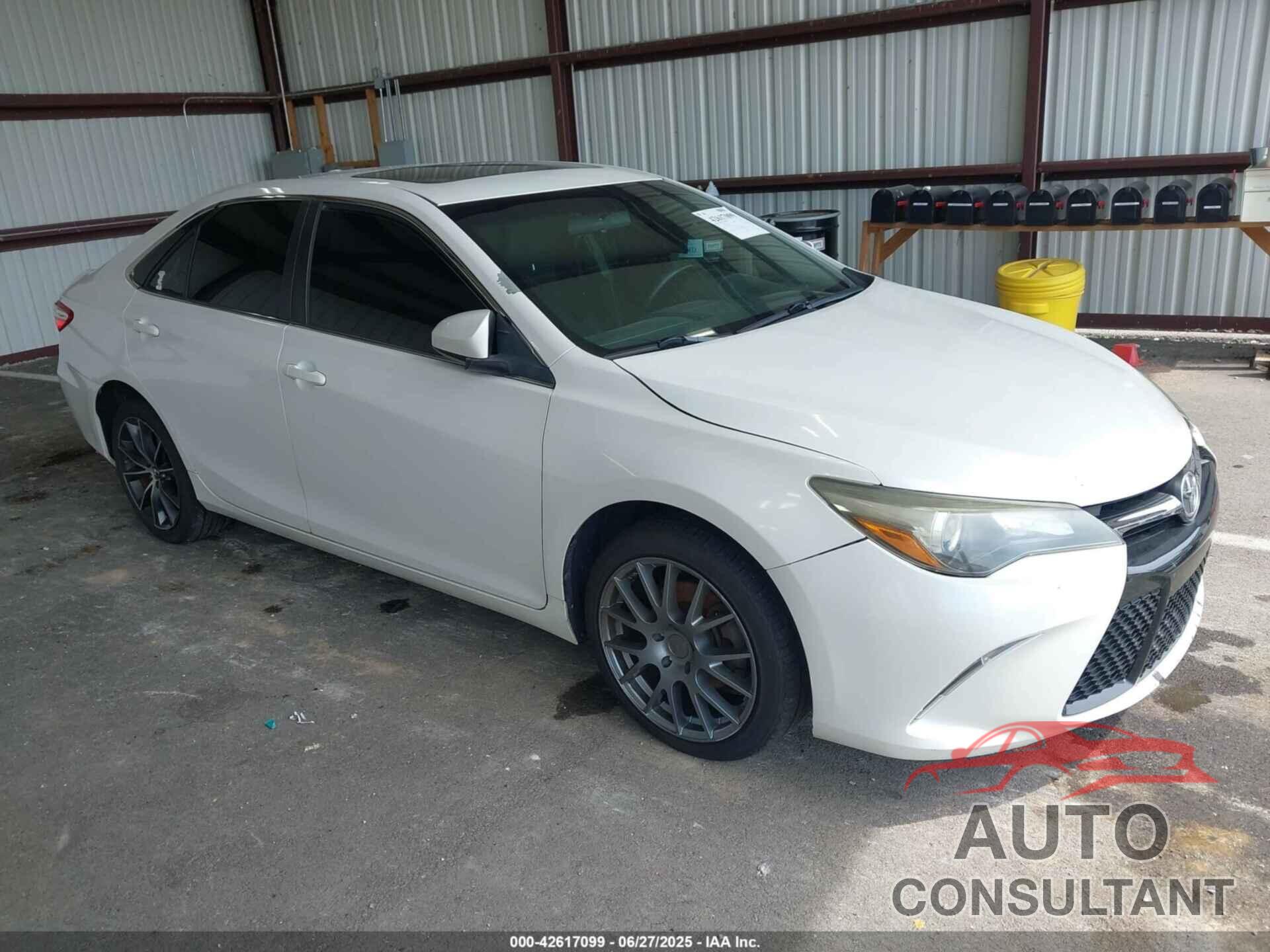 TOYOTA CAMRY 2015 - 4T1BF1FKXFU090468