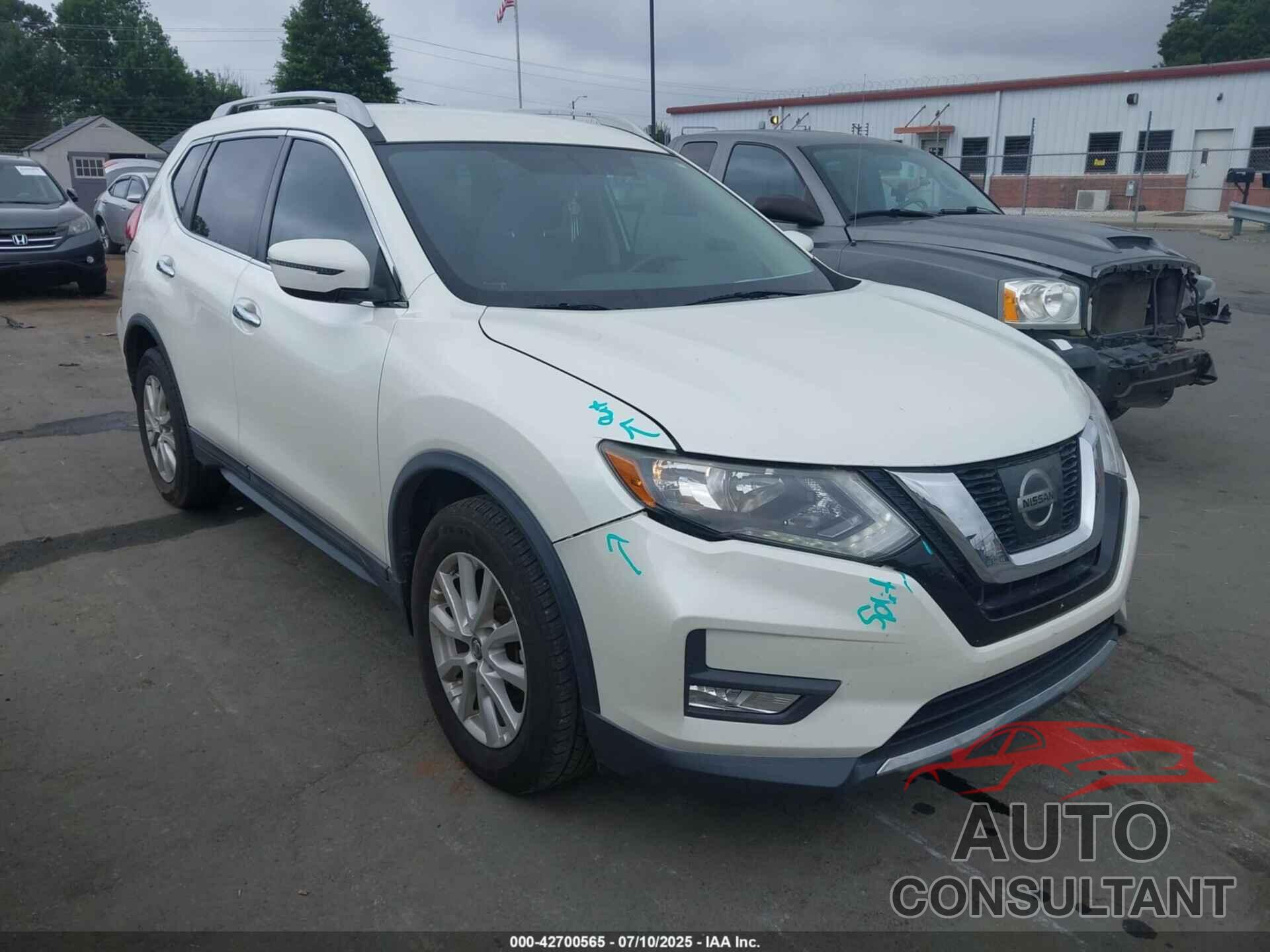 NISSAN ROGUE 2017 - 5N1AT2MTXHC875054