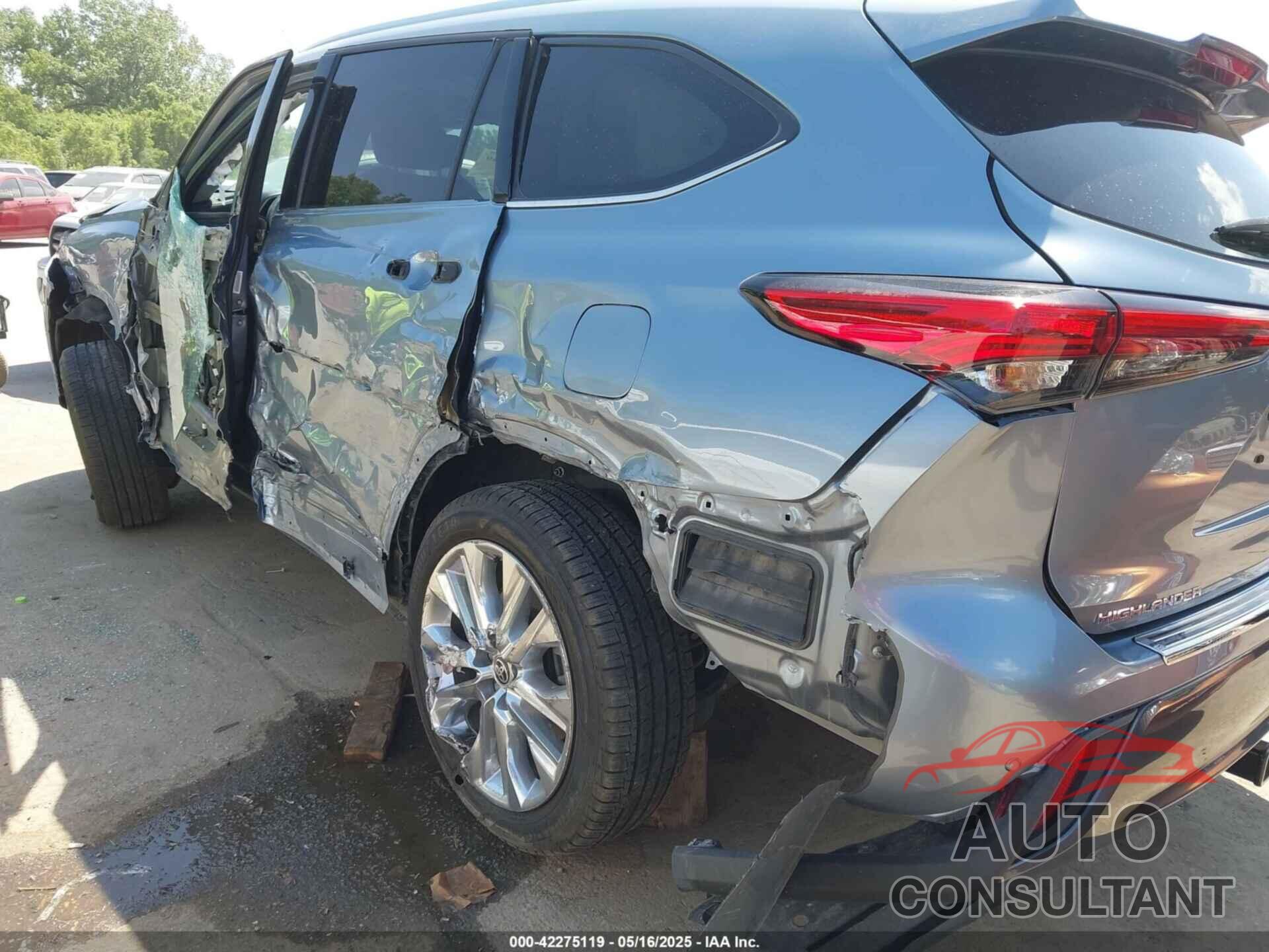 TOYOTA HIGHLANDER 2022 - 5TDDZRBH0NS192331
