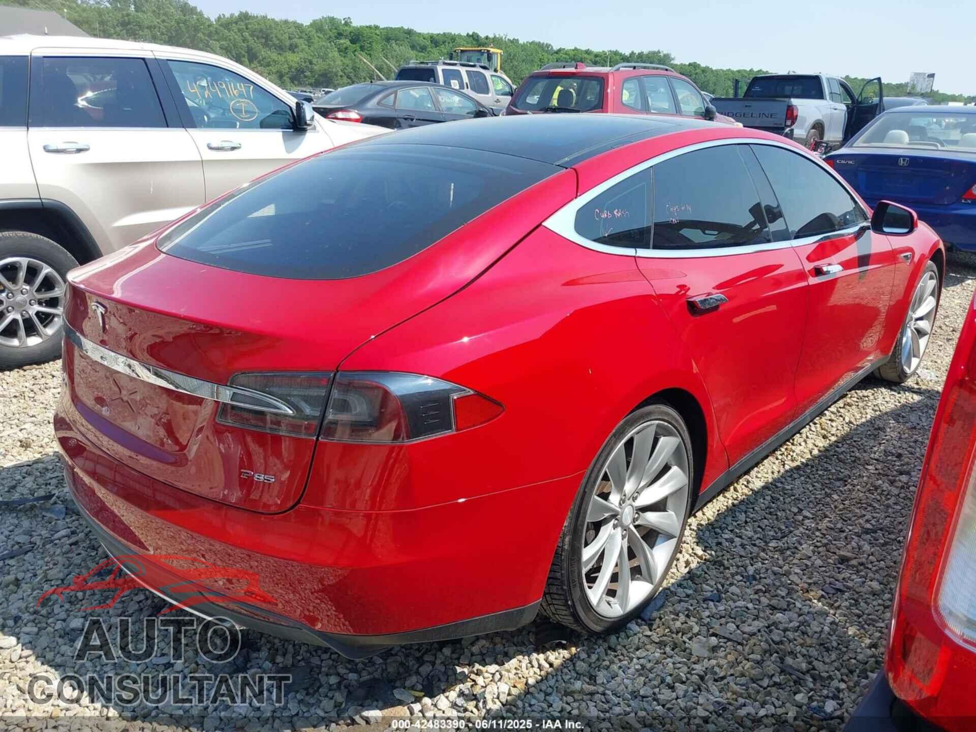 TESLA MODEL S 2013 - 5YJSA1CP6DFP17689