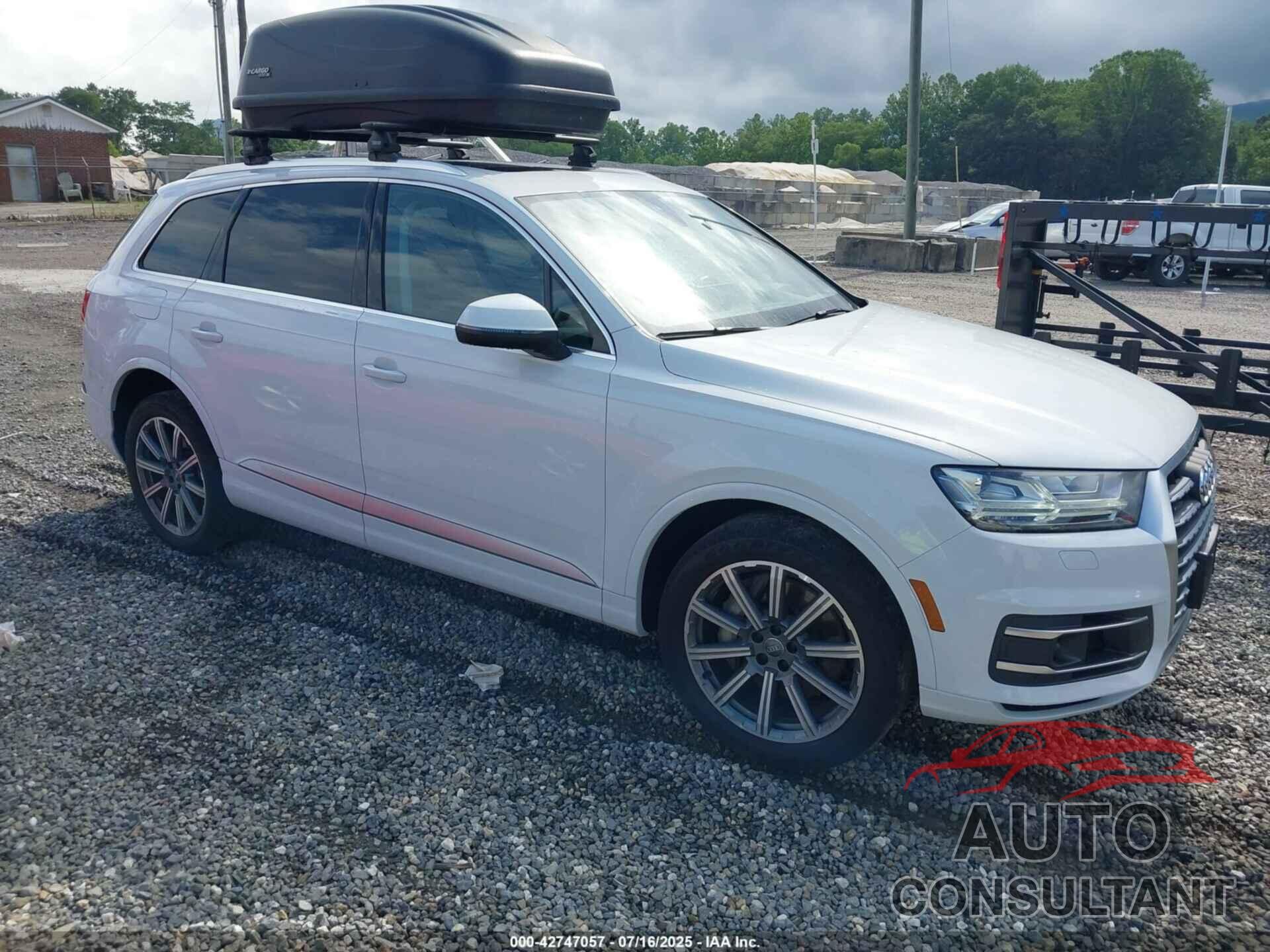 AUDI Q7 2018 - WA1VAAF72JD047581