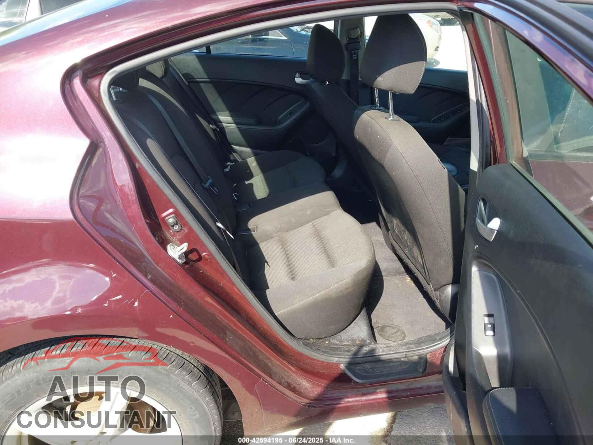 KIA FORTE 2017 - 3KPFK4A79HE110448