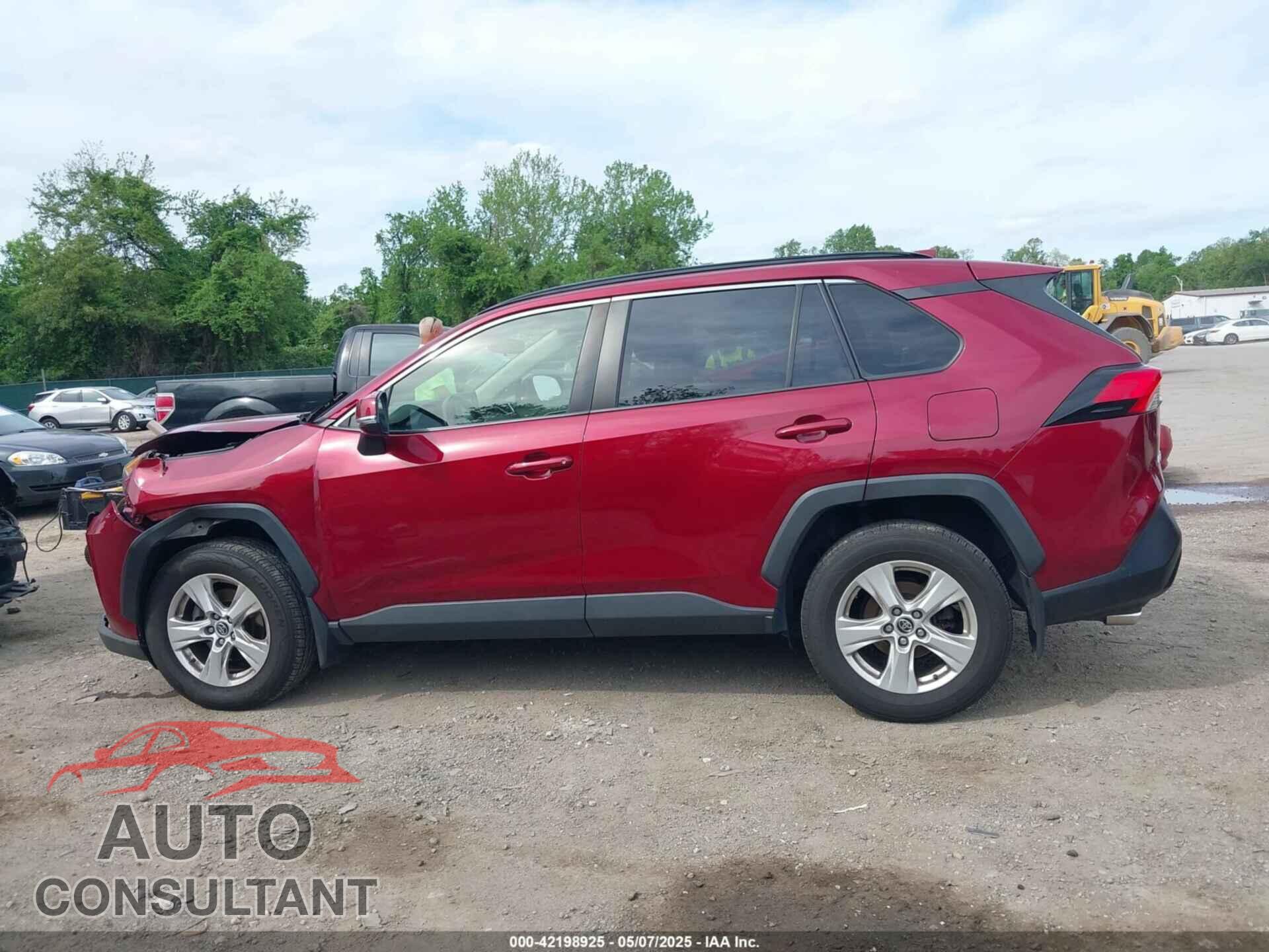 TOYOTA RAV4 2019 - JTMP1RFV2KD021348