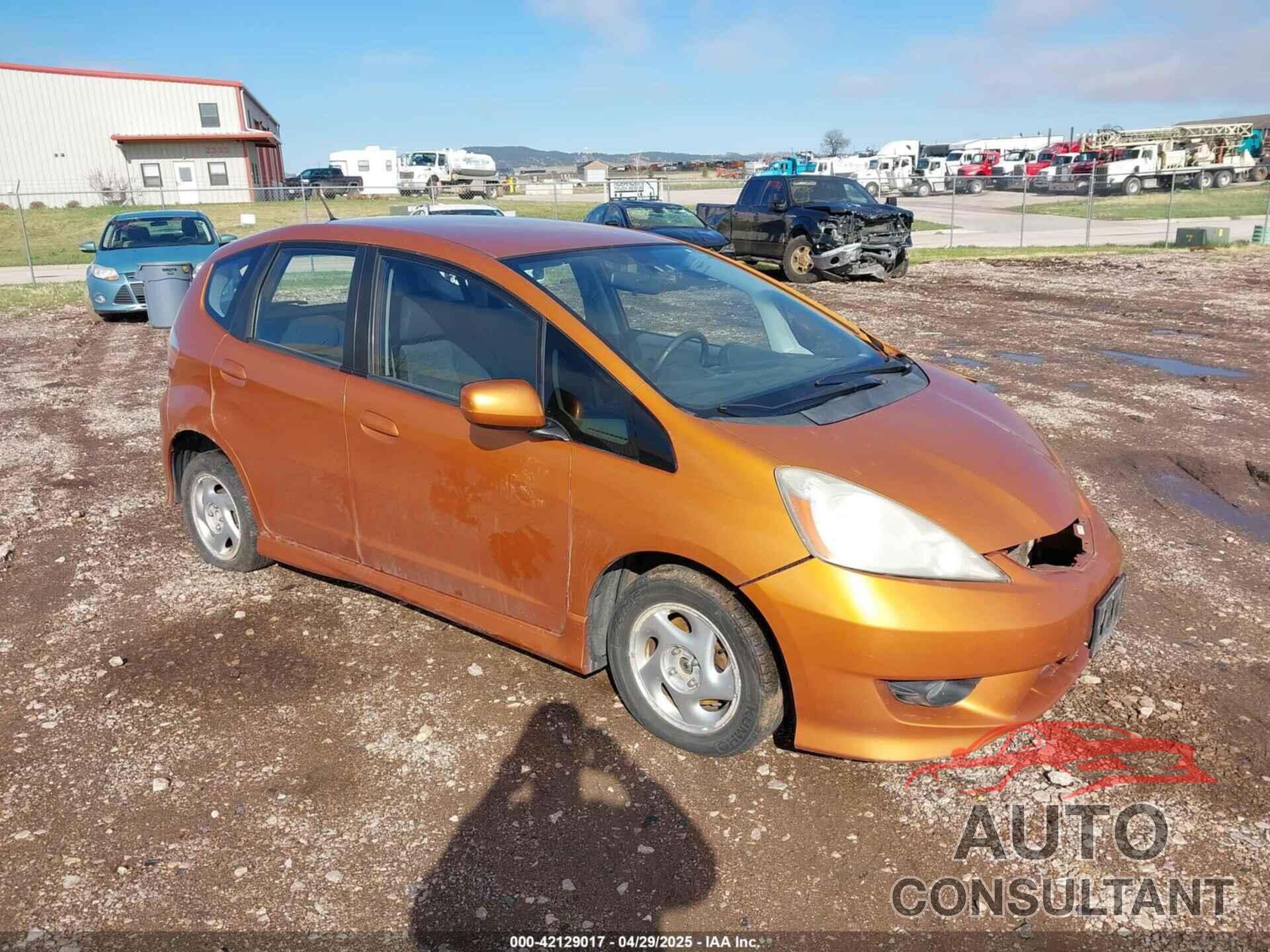 HONDA FIT 2009 - JHMGE874X9S036253