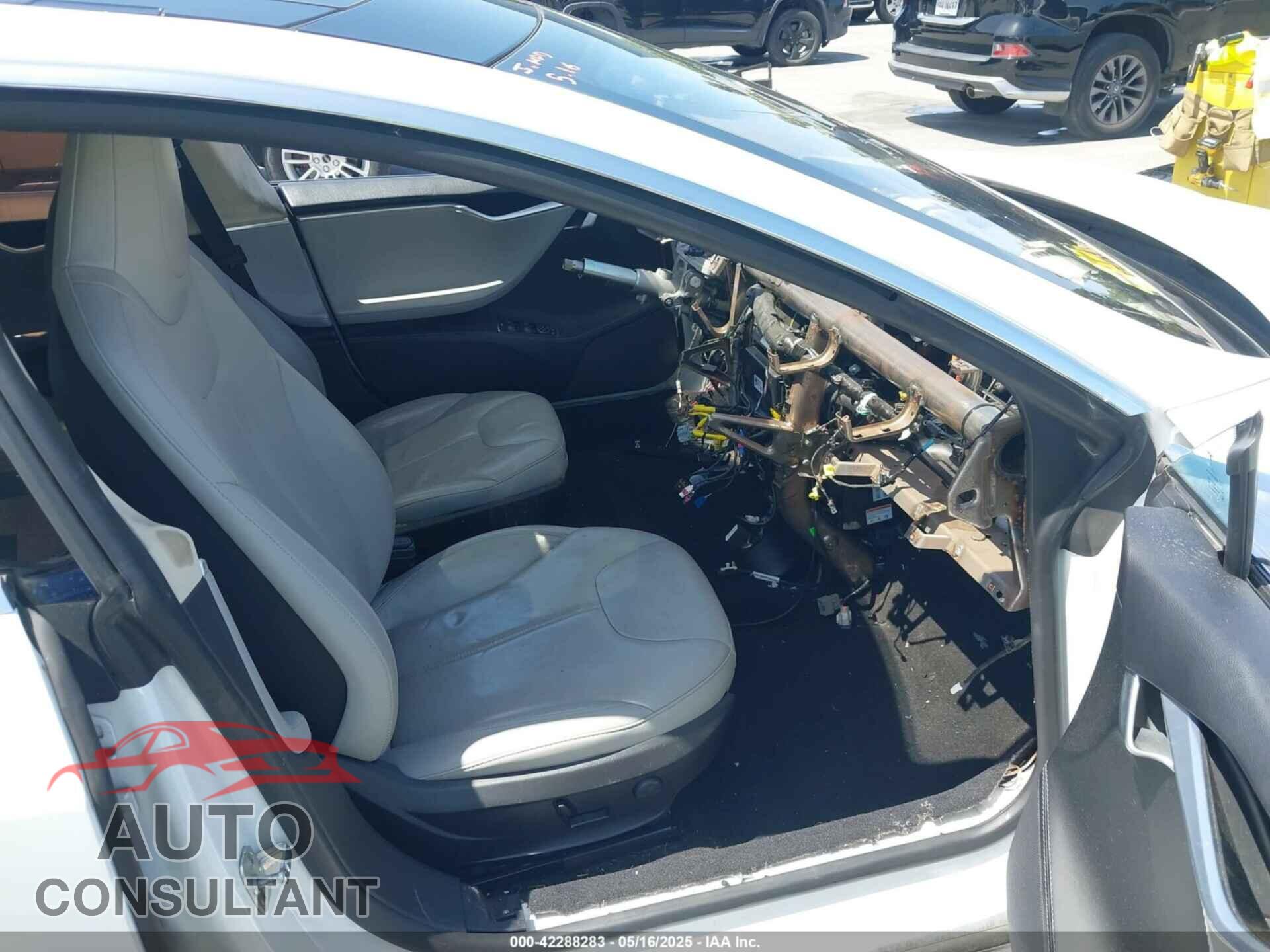 TESLA MODEL S 2014 - 5YJSA1H10EFP54064