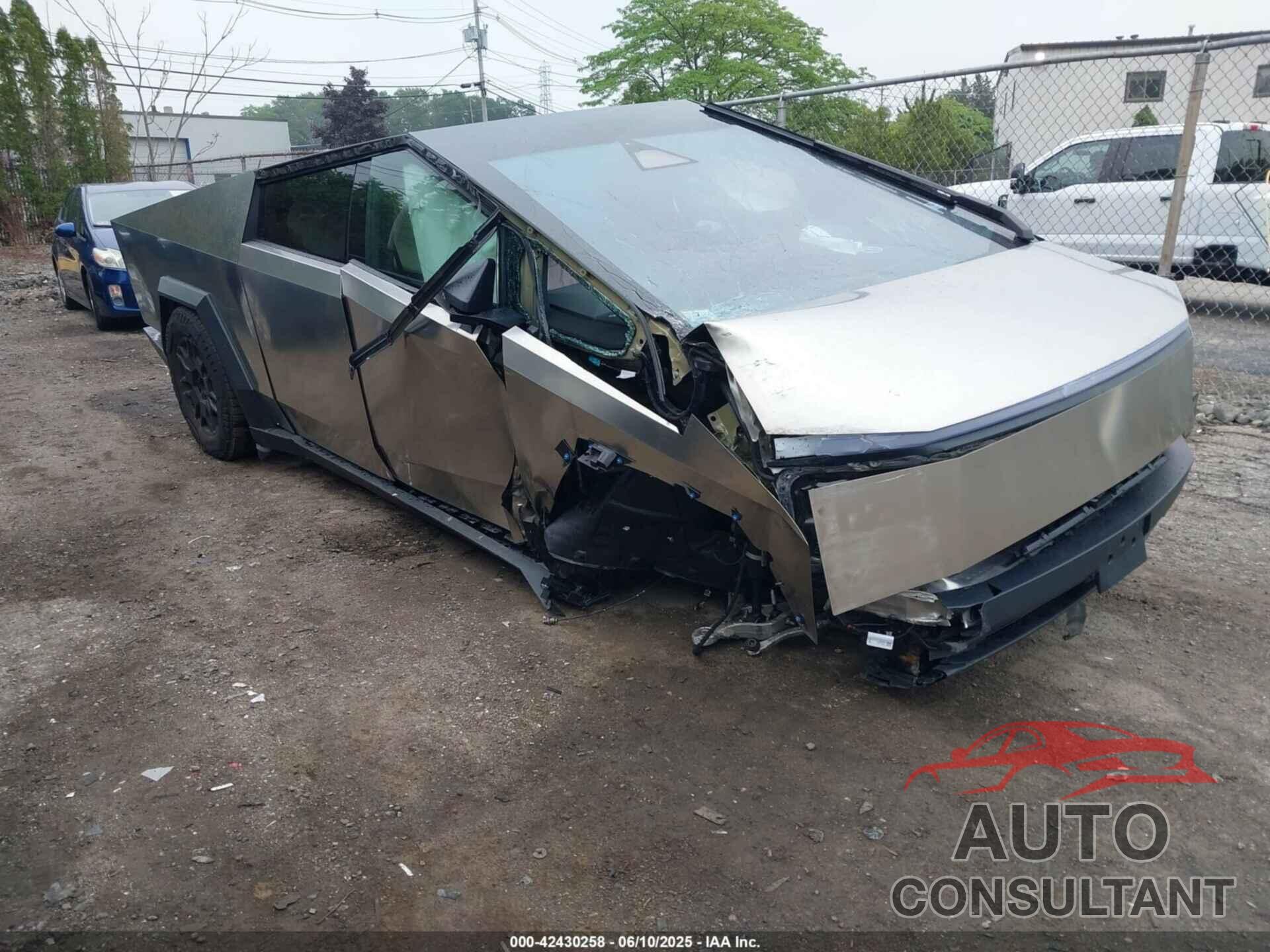 TESLA CYBERTRUCK 2024 - 7G2CEHED5RA015076