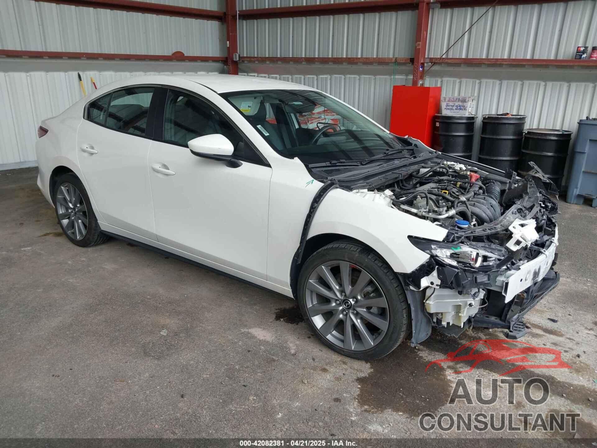 MAZDA MAZDA3 2019 - JM1BPACL2K1106916