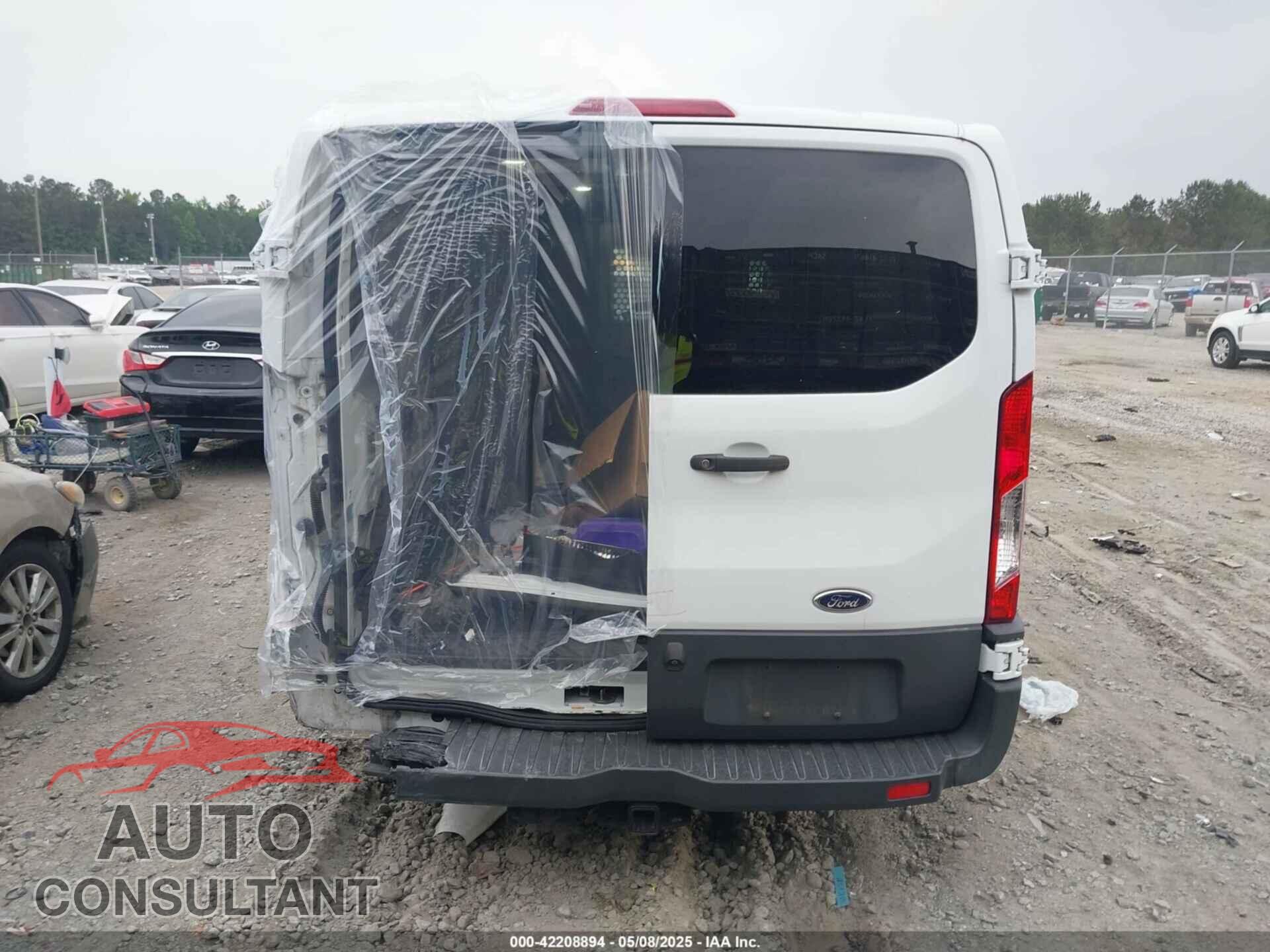 FORD TRANSIT-150 2018 - 1FTYE1YM3JKA11520