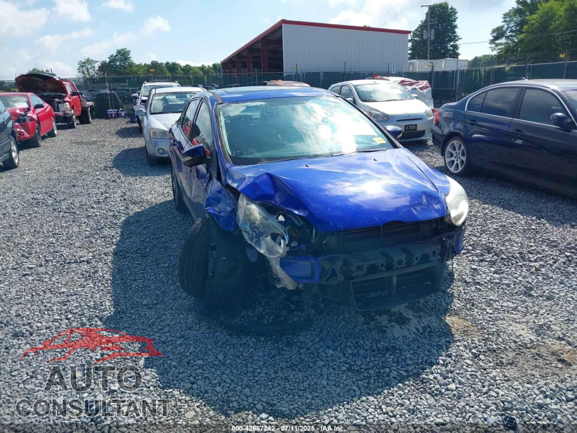FORD FOCUS 2014 - 1FADP3F2XEL194443