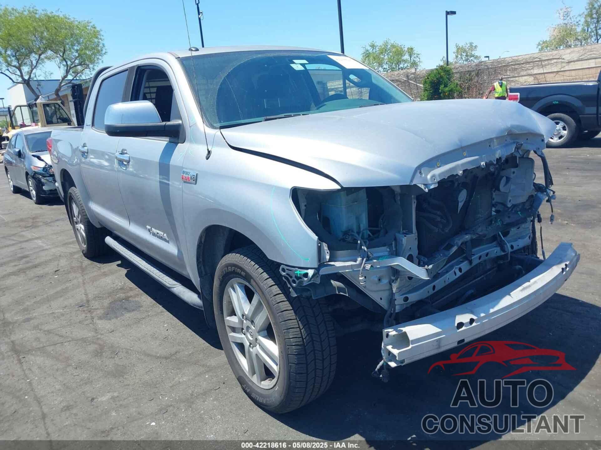 TOYOTA TUNDRA 2013 - 5TFFY5F16DX135805