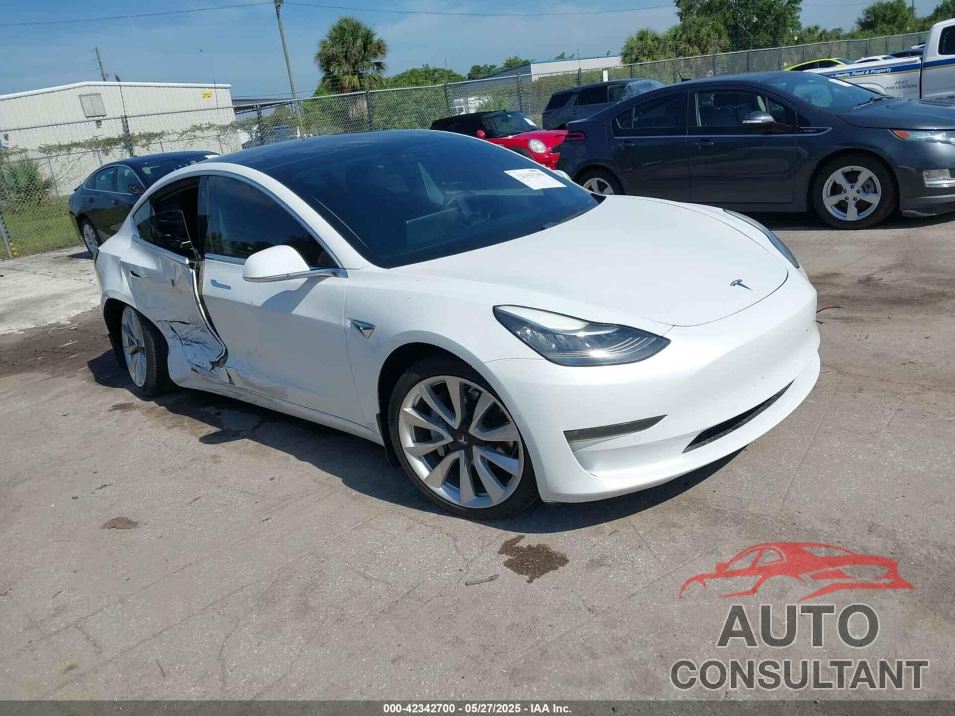 TESLA MODEL 3 2019 - 5YJ3E1EB5KF365132