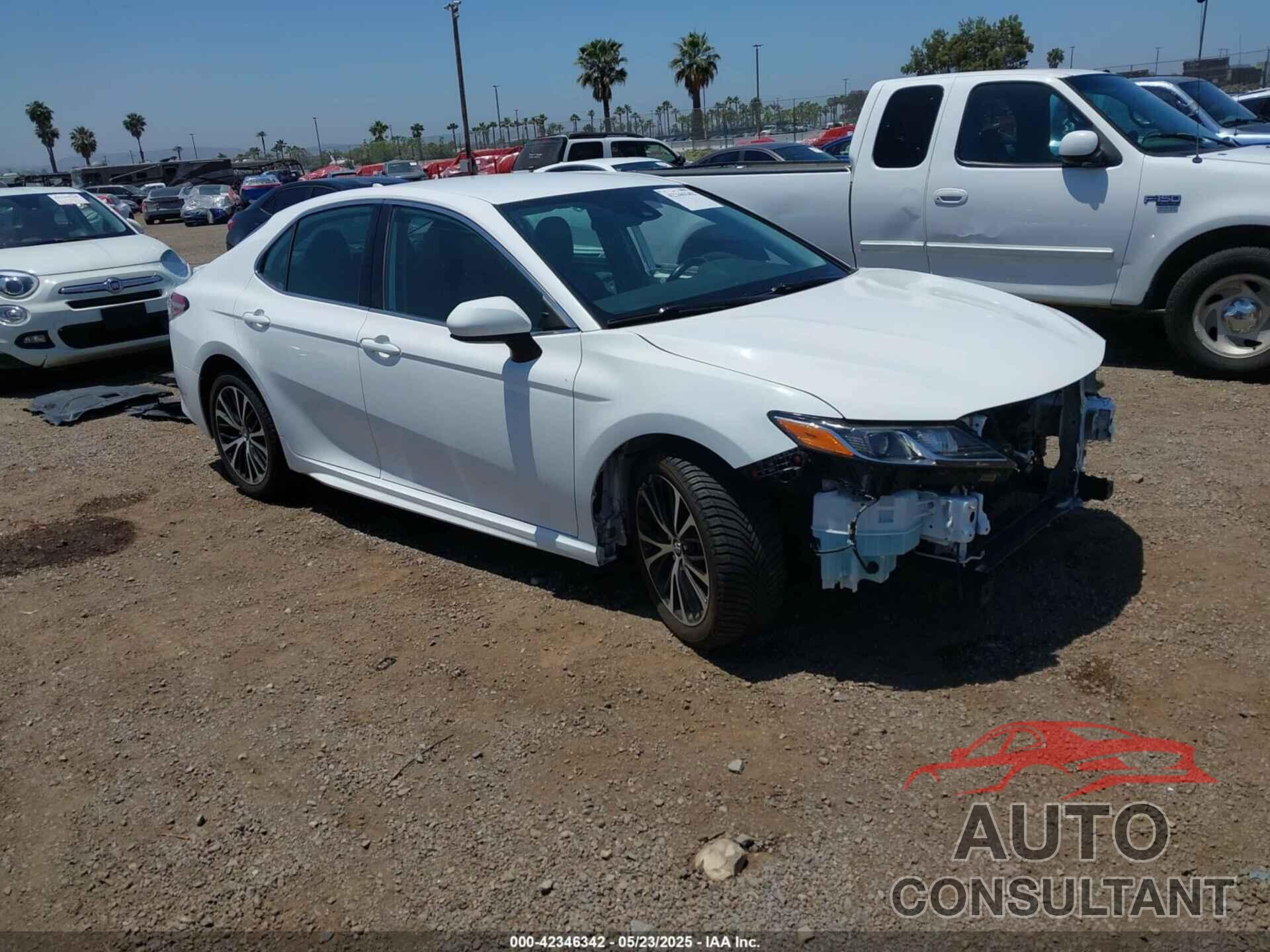 TOYOTA CAMRY 2019 - 4T1B11HK3KU736410