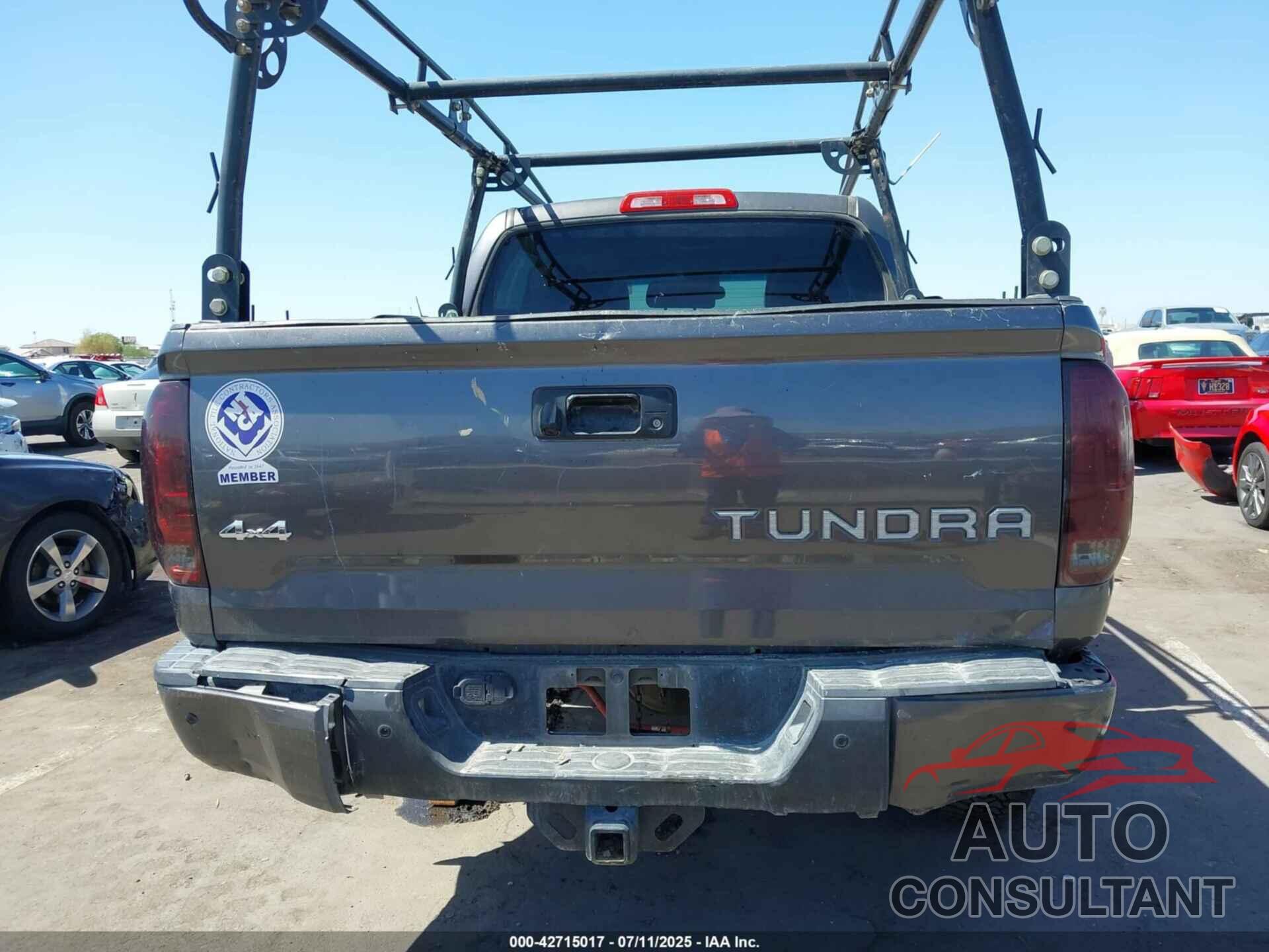 TOYOTA TUNDRA 2016 - 5TFAW5F15GX542034
