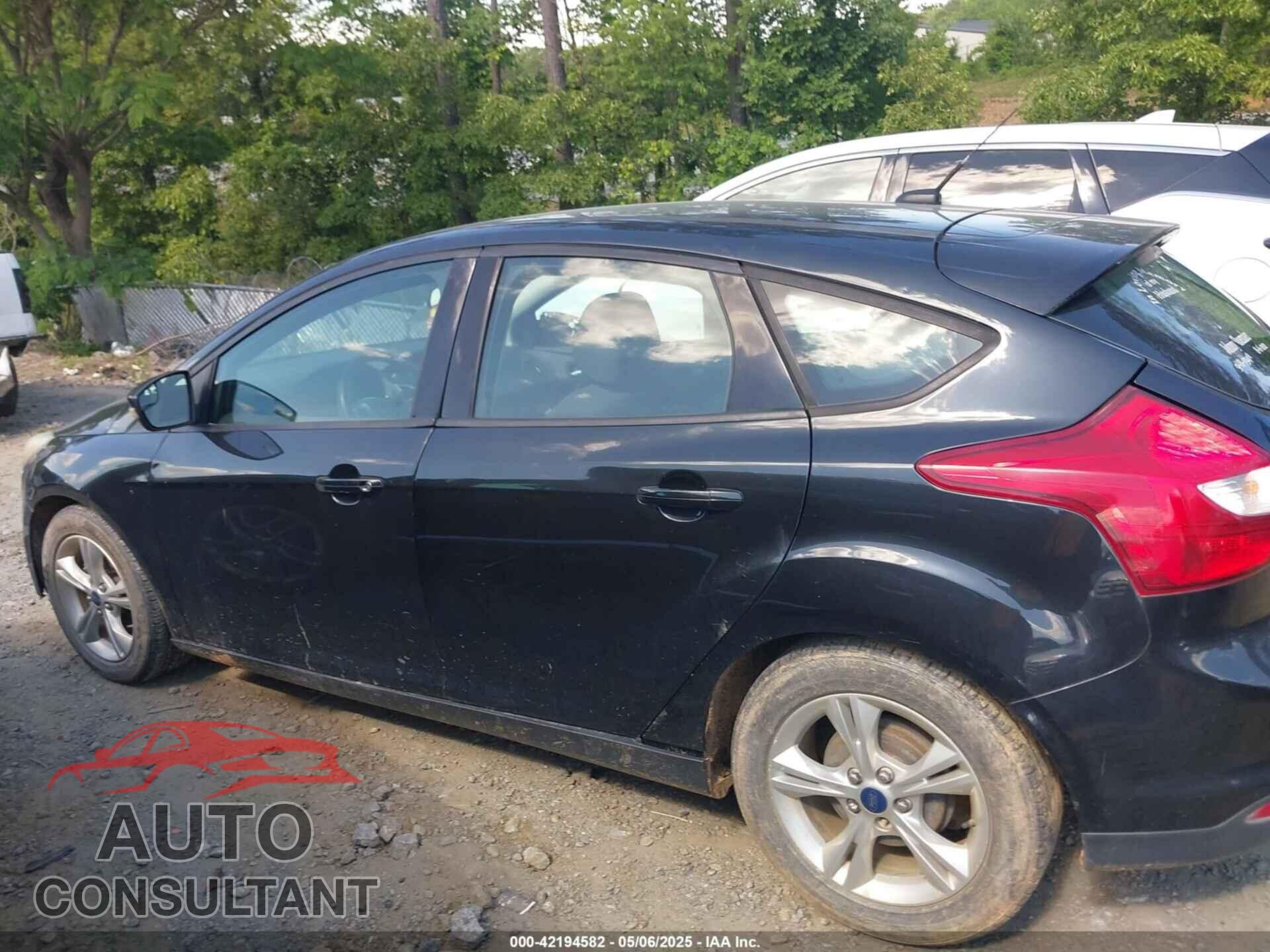 FORD FOCUS 2014 - 1FADP3K23EL313228