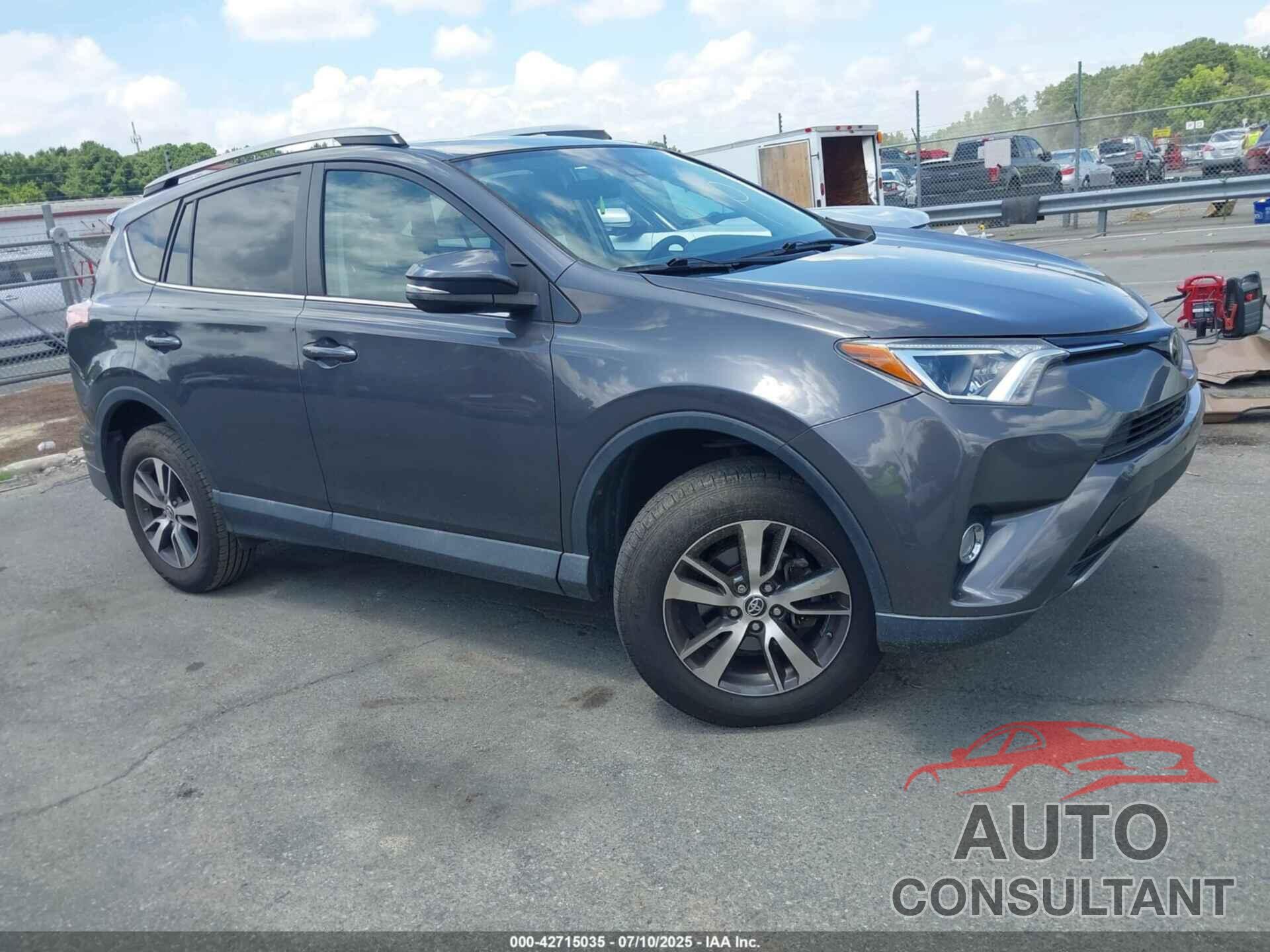 TOYOTA RAV4 2018 - 2T3RFREV4JW719764