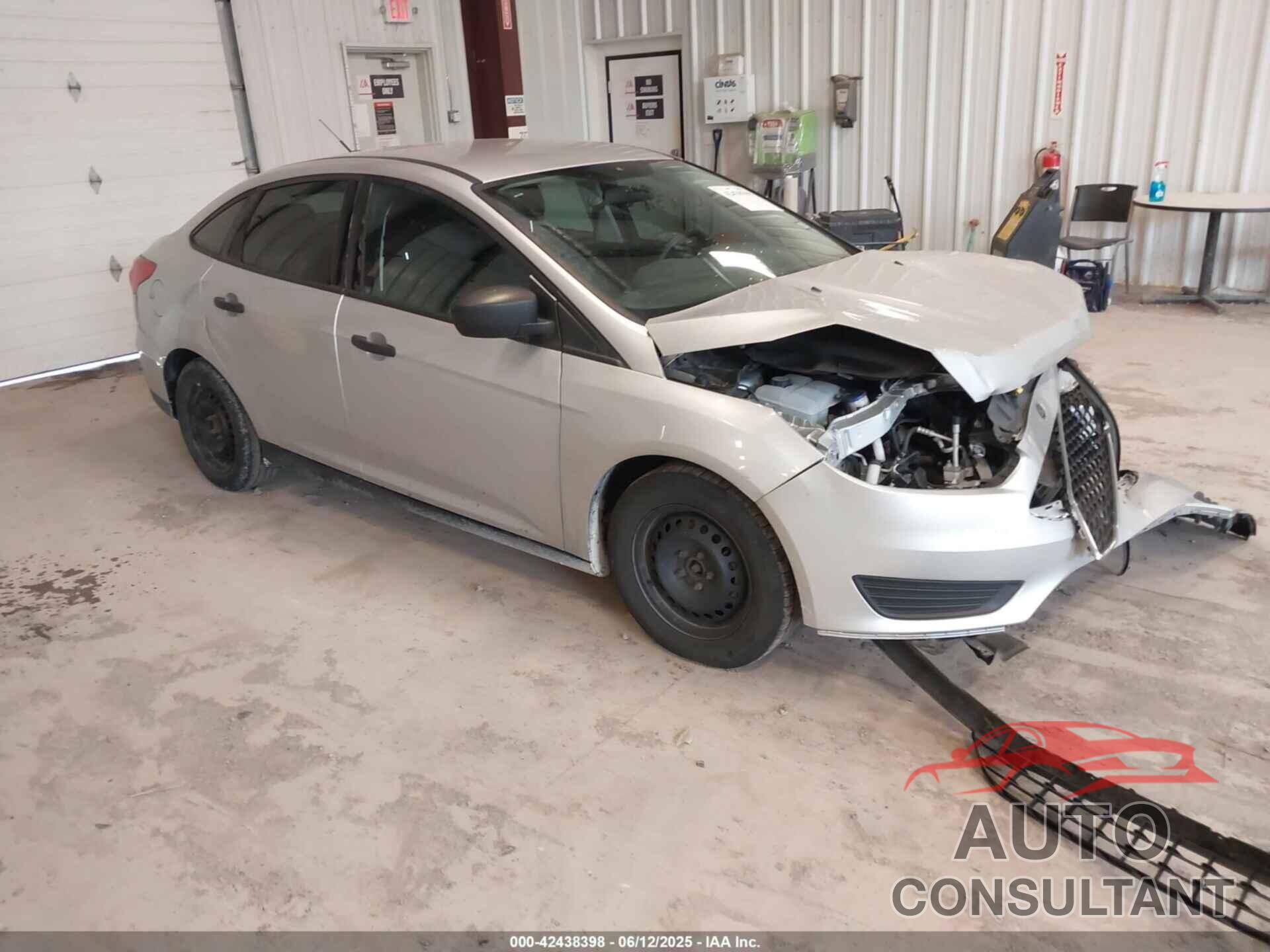 FORD FOCUS 2017 - 1FADP3E25HL222428