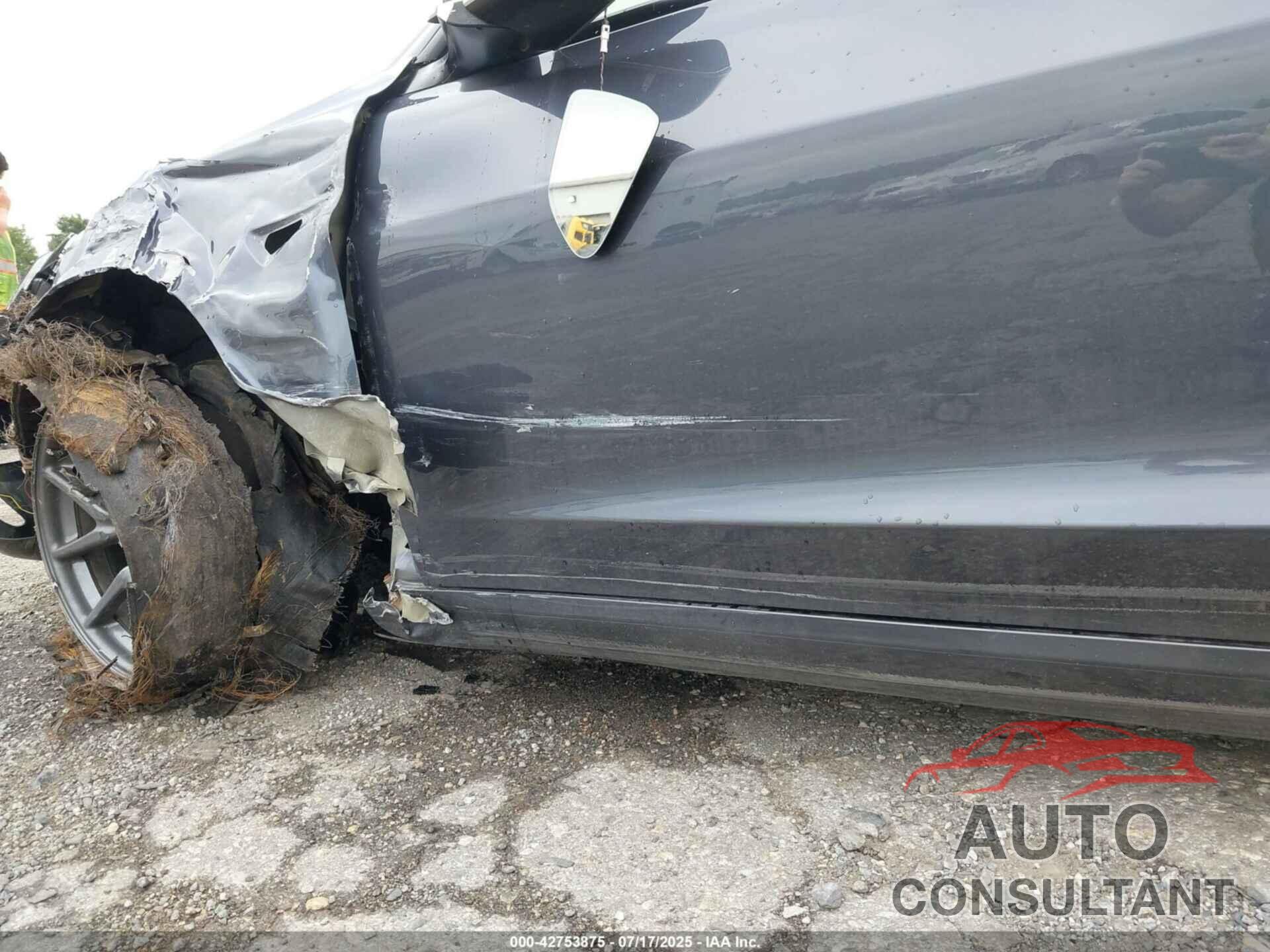 TESLA MODEL 3 2018 - 5YJ3E1EA8JF025799