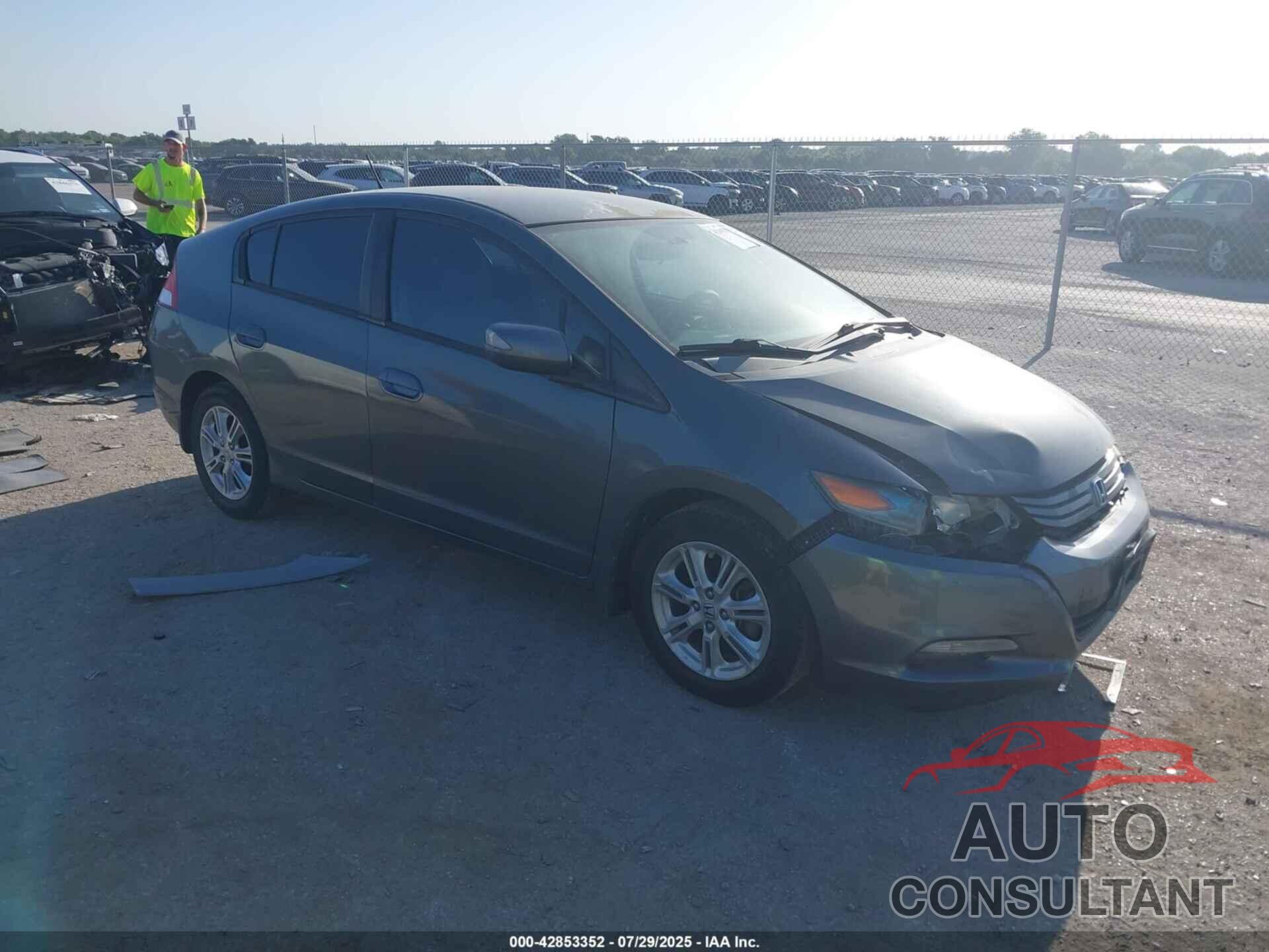 HONDA INSIGHT 2010 - JHMZE2H77AS012558