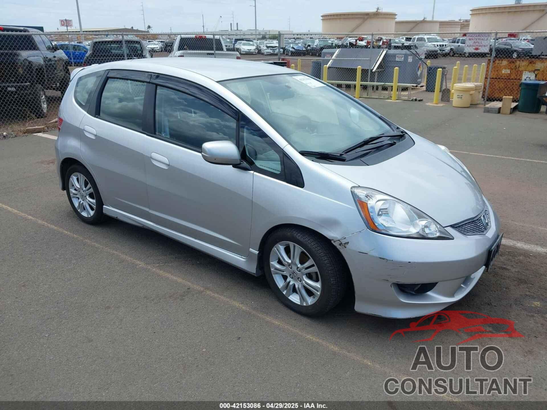 HONDA FIT 2011 - JHMGE8H52BC000905
