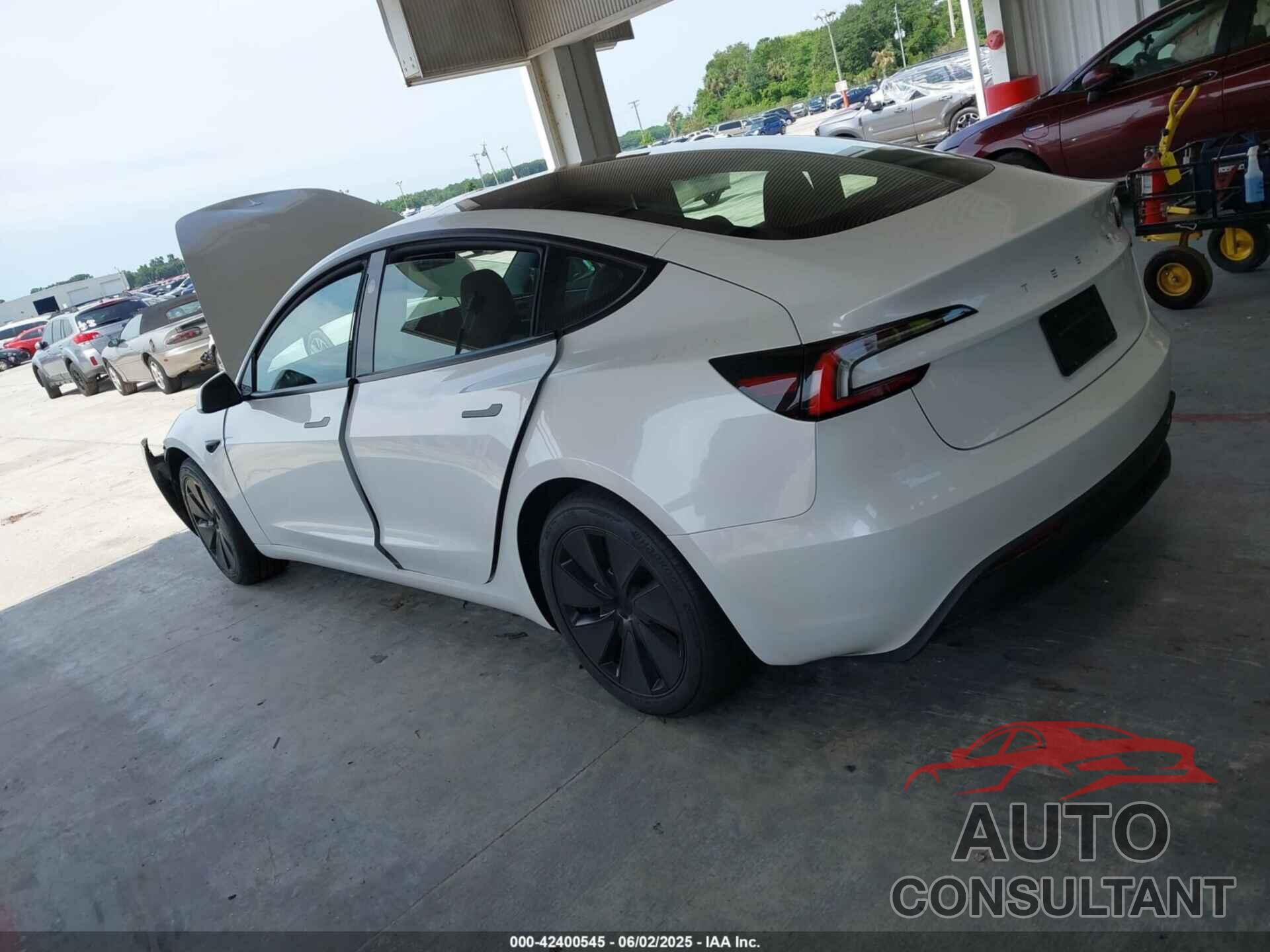 TESLA MODEL 3 2024 - 5YJ3E1EA7RF760804