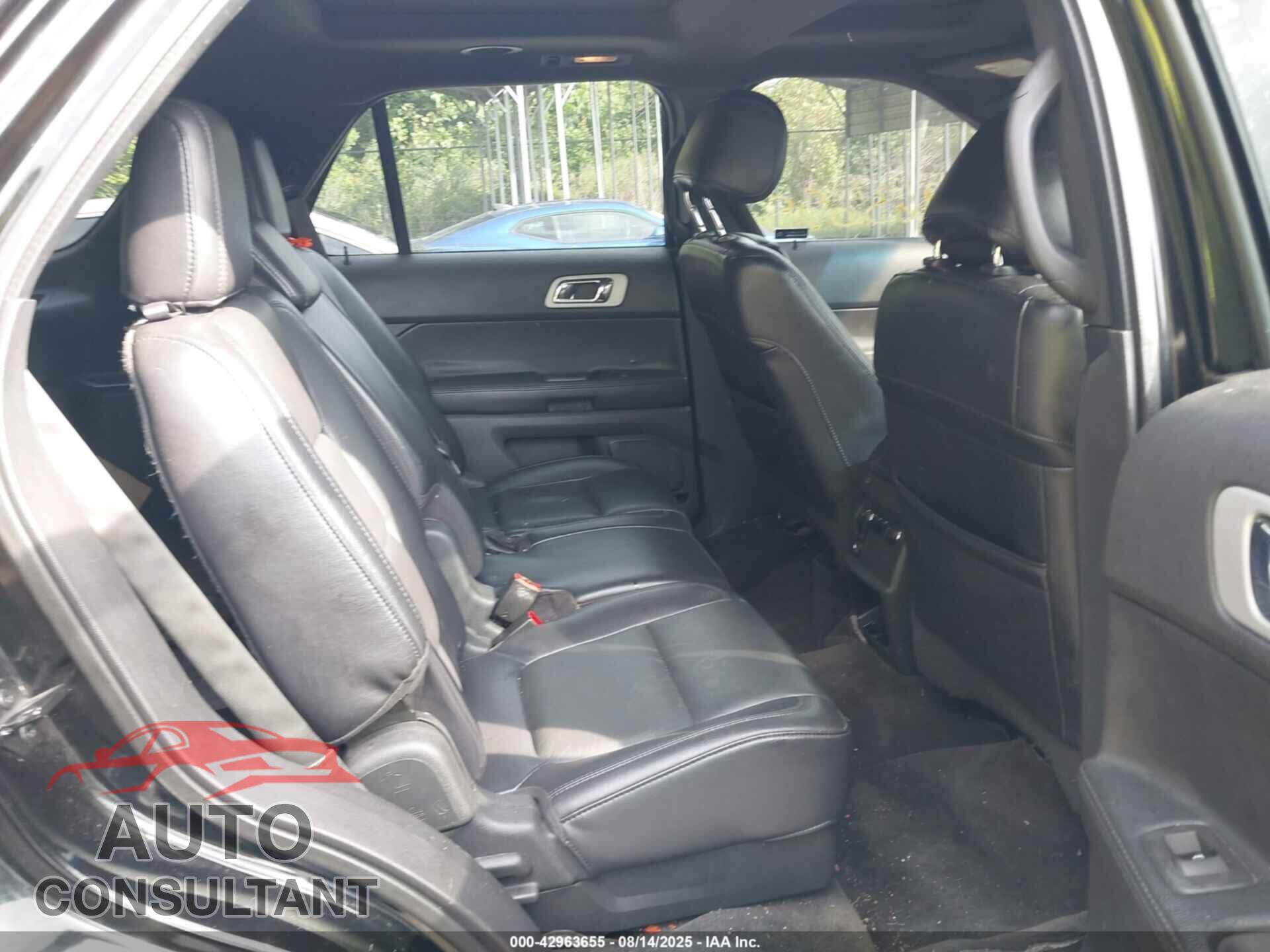 FORD EXPLORER 2011 - 1FMHK8D88BGA86529