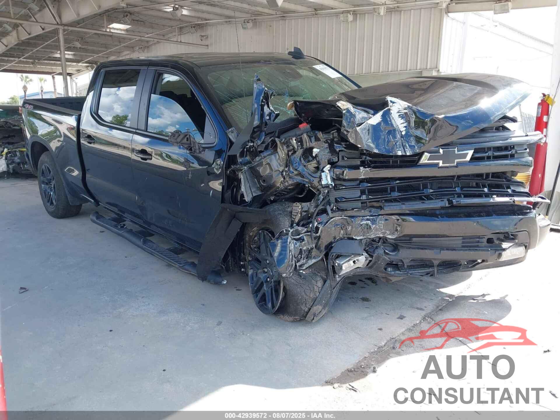 CHEVROLET SILVERADO 1500 2024 - 1GCPDEEK7RZ243775