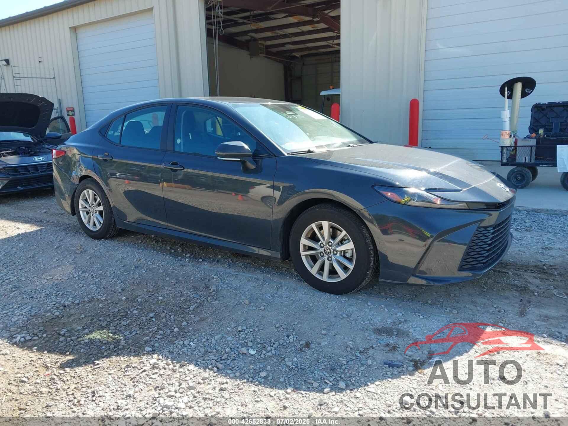 TOYOTA CAMRY 2025 - 4T1DAACK5SU041975