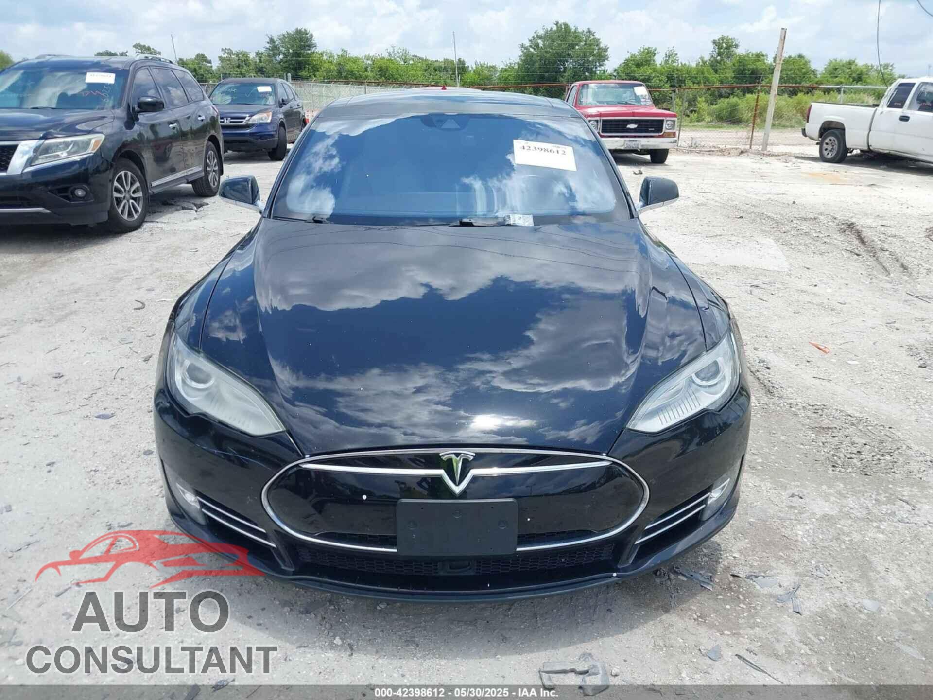 TESLA MODEL S 2015 - 5YJSA1E4XFF111981