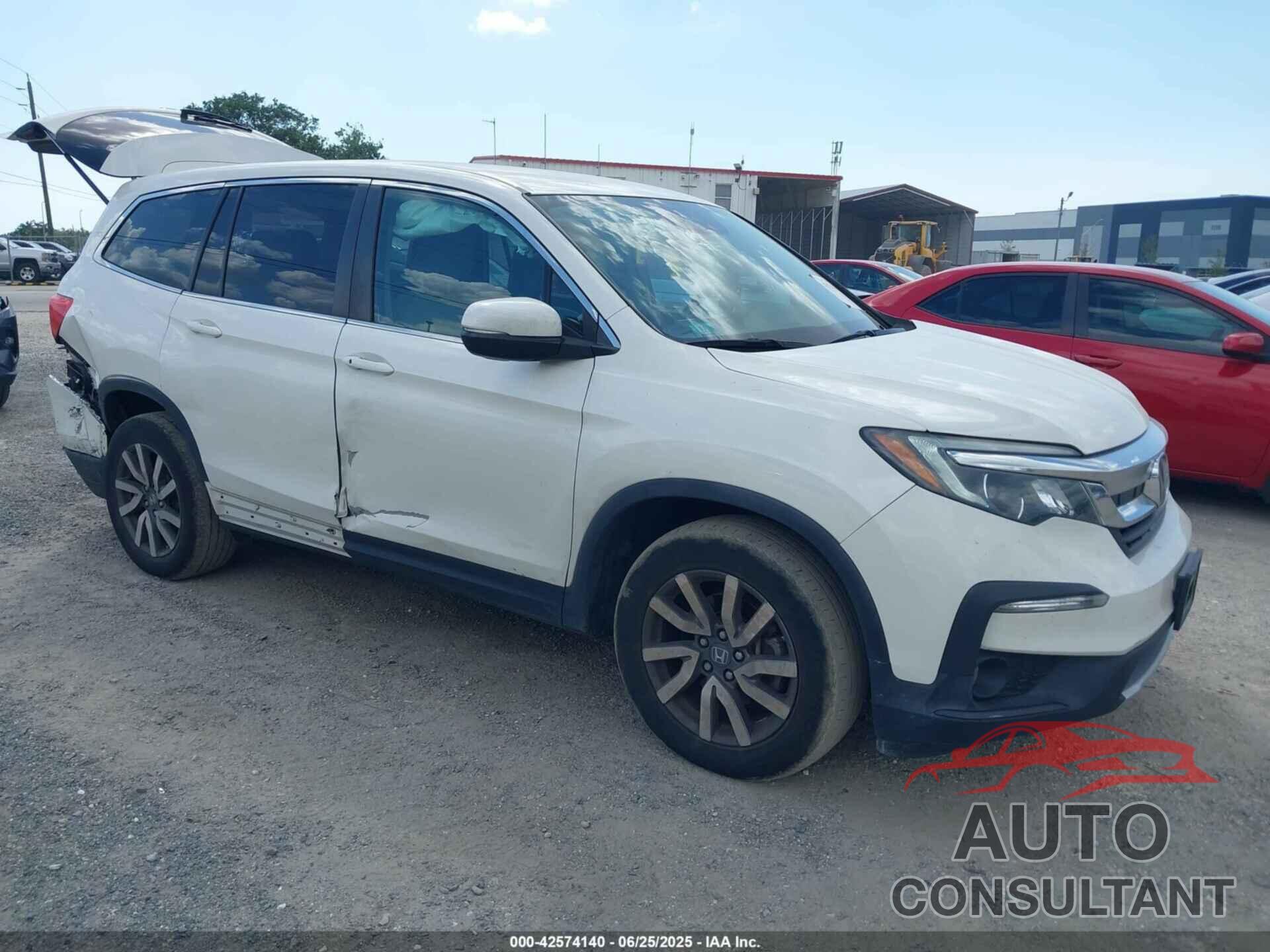 HONDA PILOT 2019 - 5FNYF6H39KB077151