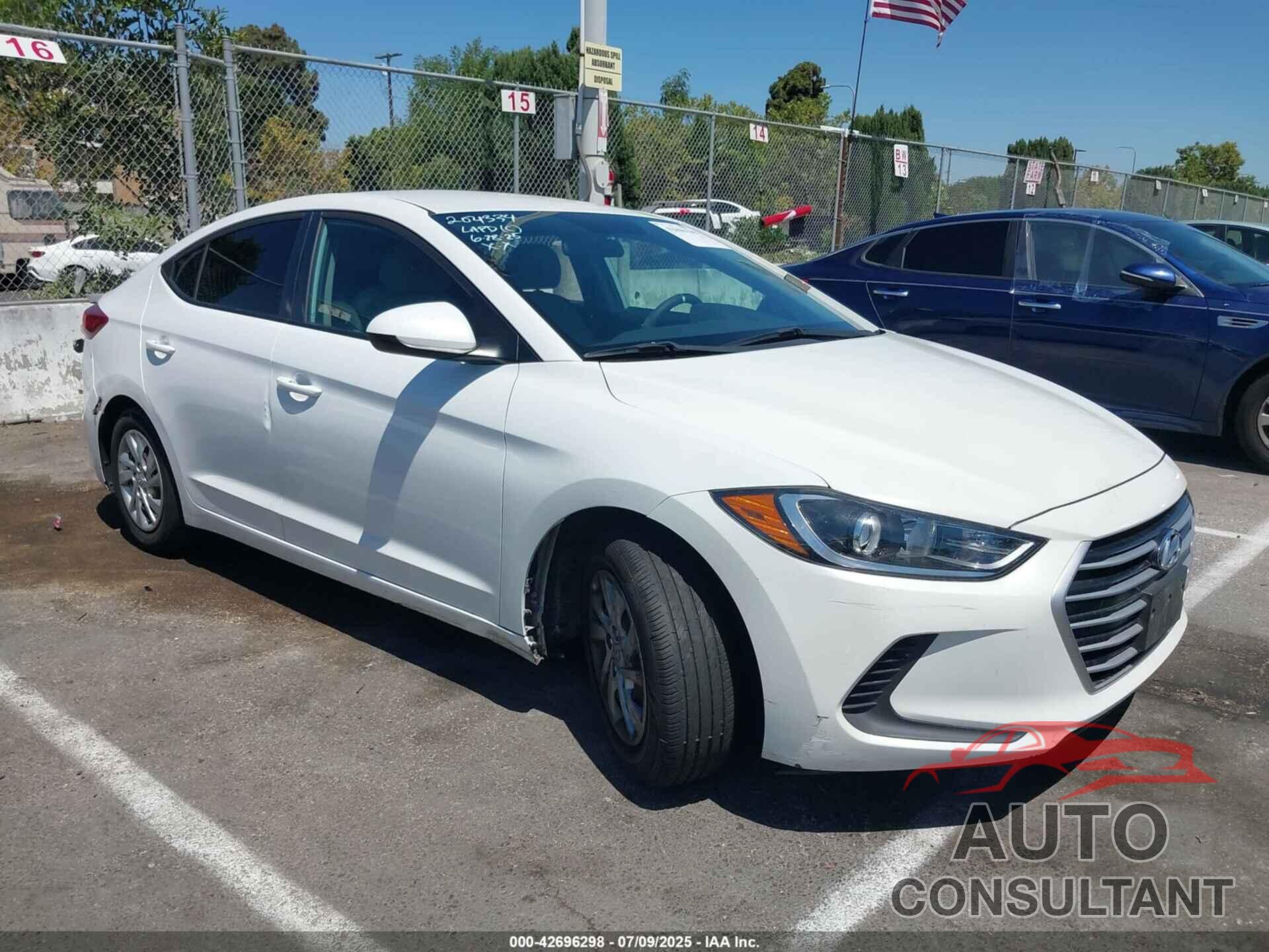 HYUNDAI ELANTRA 2017 - 5NPD74LF4HH061077