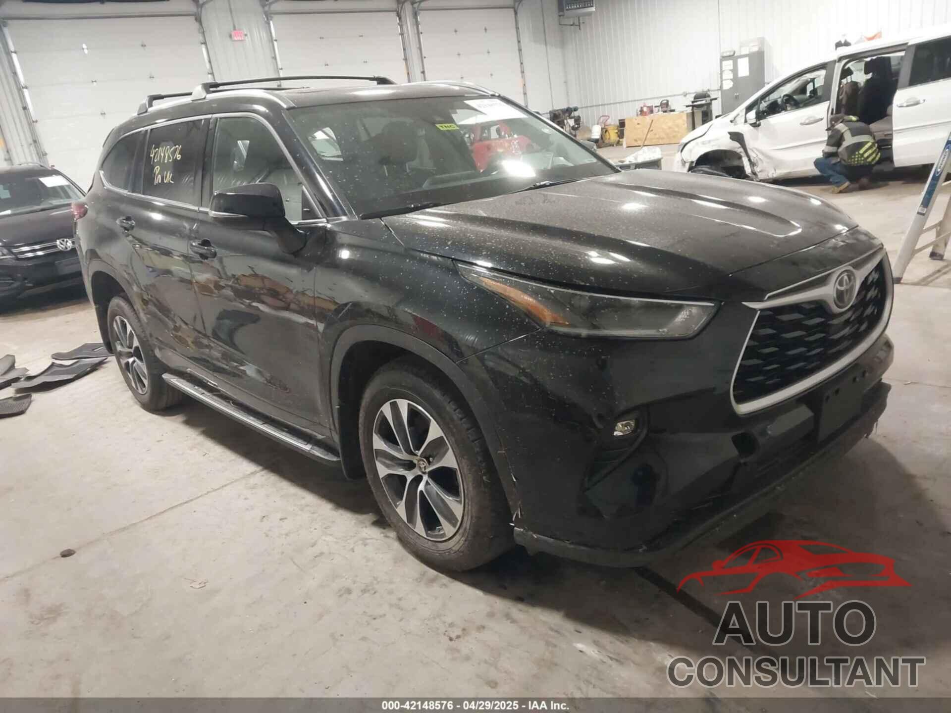 TOYOTA HIGHLANDER 2021 - 5TDGZRBH3MS548427