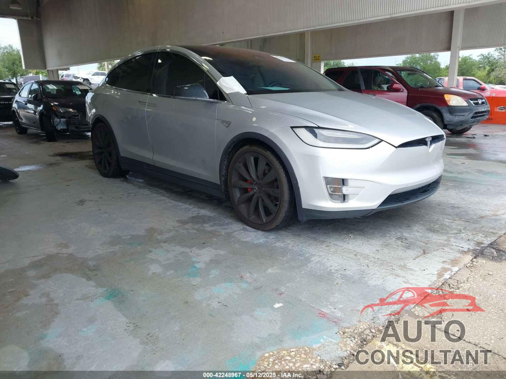 TESLA MODEL X 2016 - 5YJXCBE49GF022006