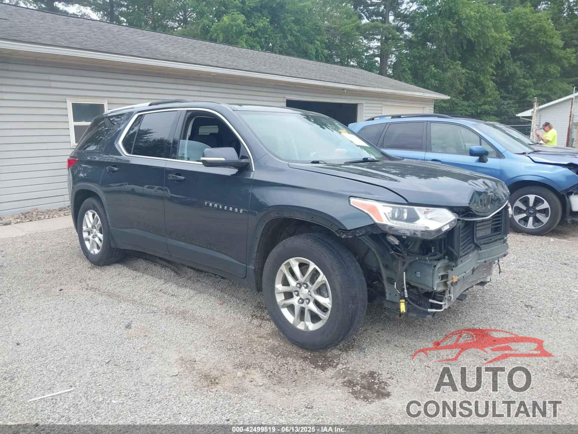 CHEVROLET TRAVERSE 2018 - 1GNEVGKW0JJ118599