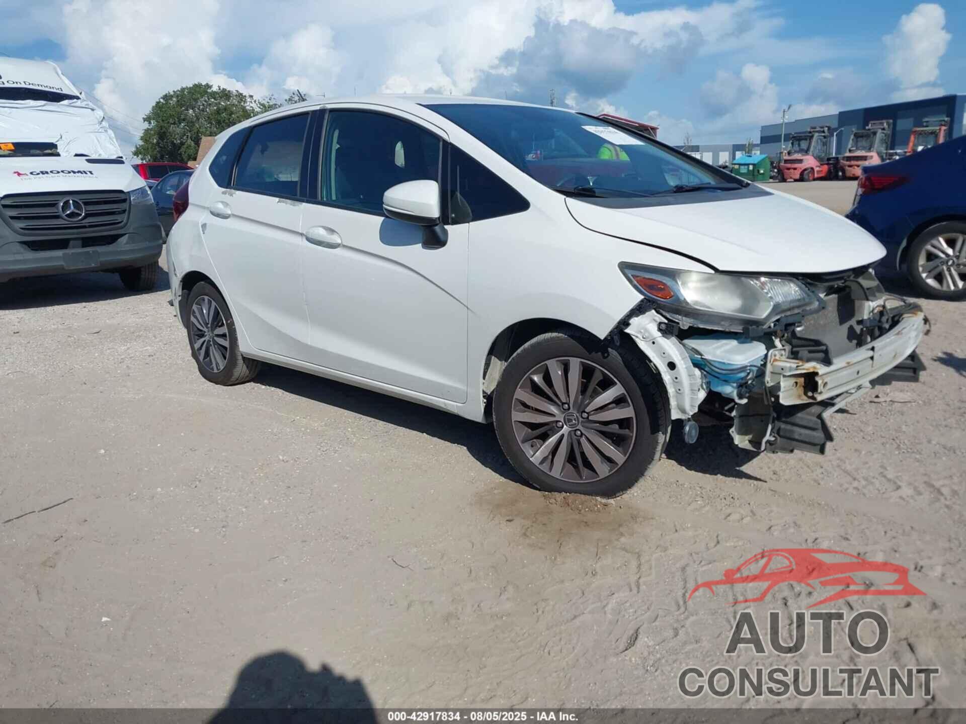 HONDA FIT 2015 - 3HGGK5H51FM757101