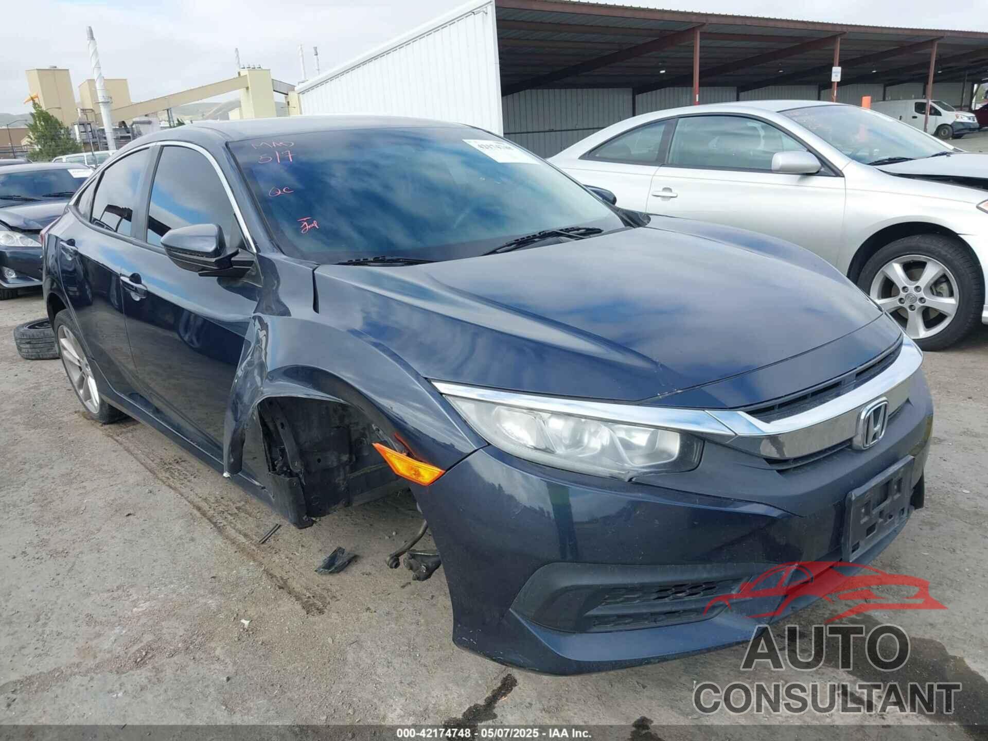 HONDA CIVIC 2018 - 2HGFC2F54JH584949