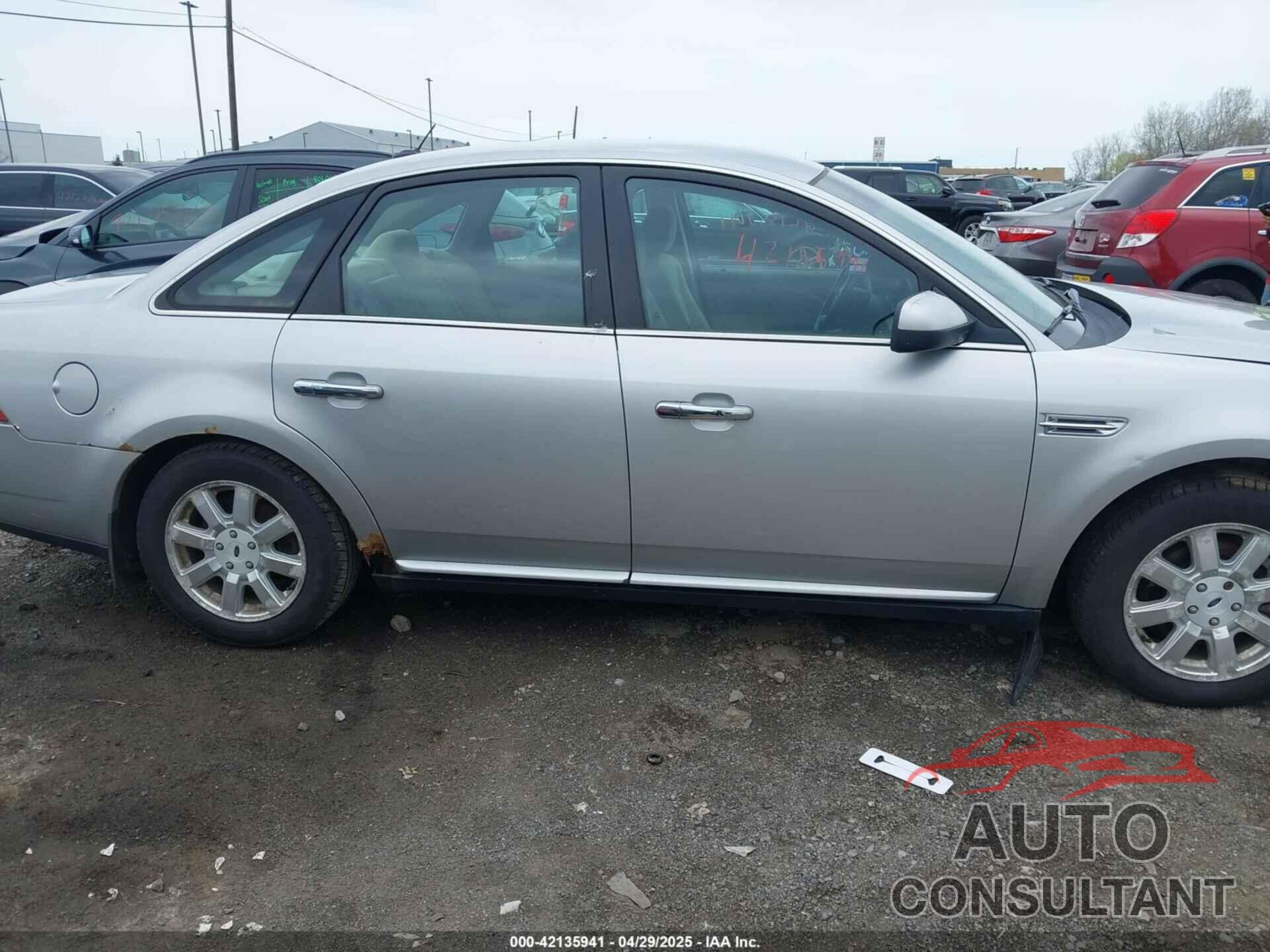 FORD TAURUS 2009 - 1FAHP23W39G121691