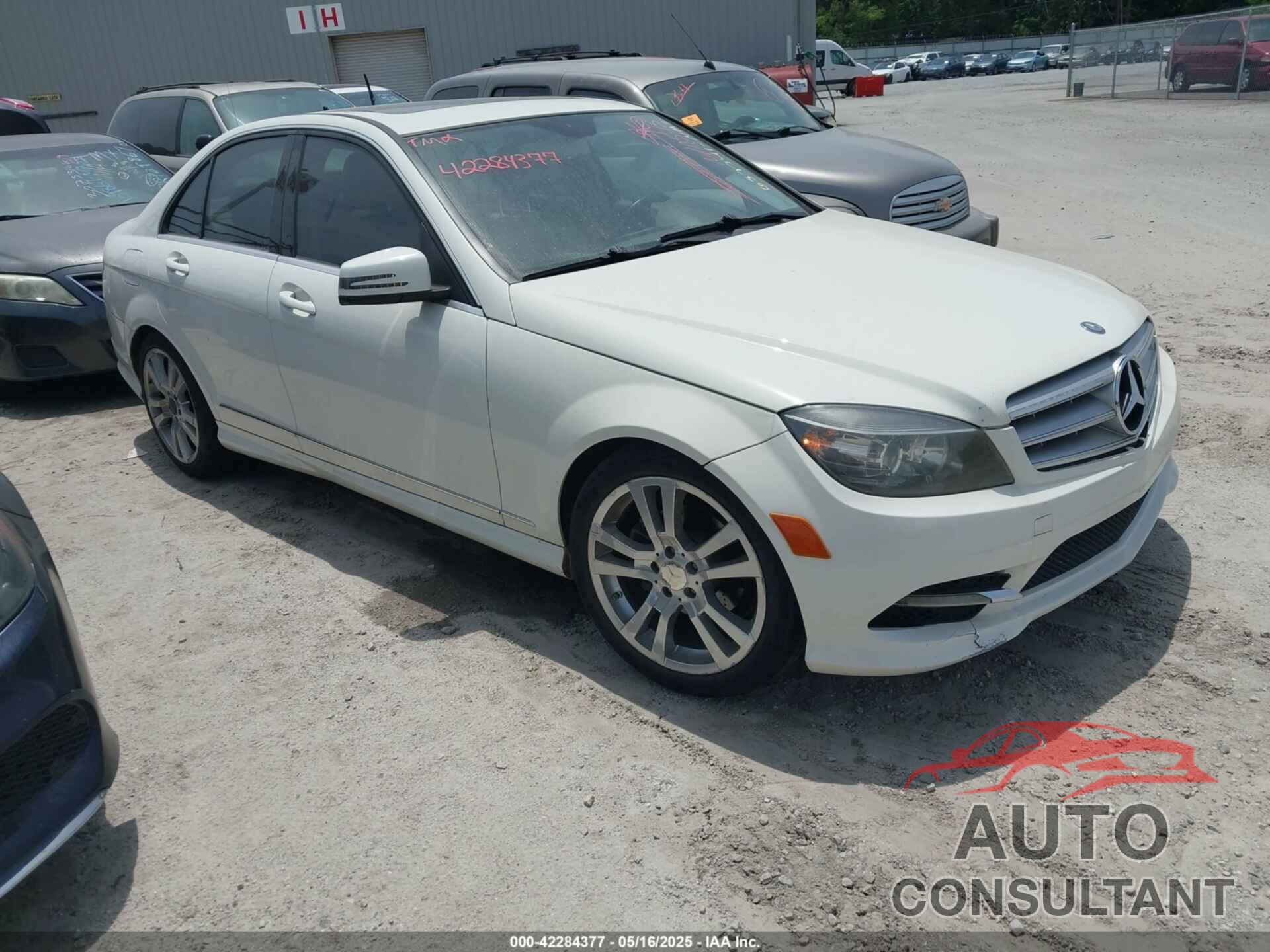 MERCEDES-BENZ C 300 2011 - WDDGF5EB1BF657741